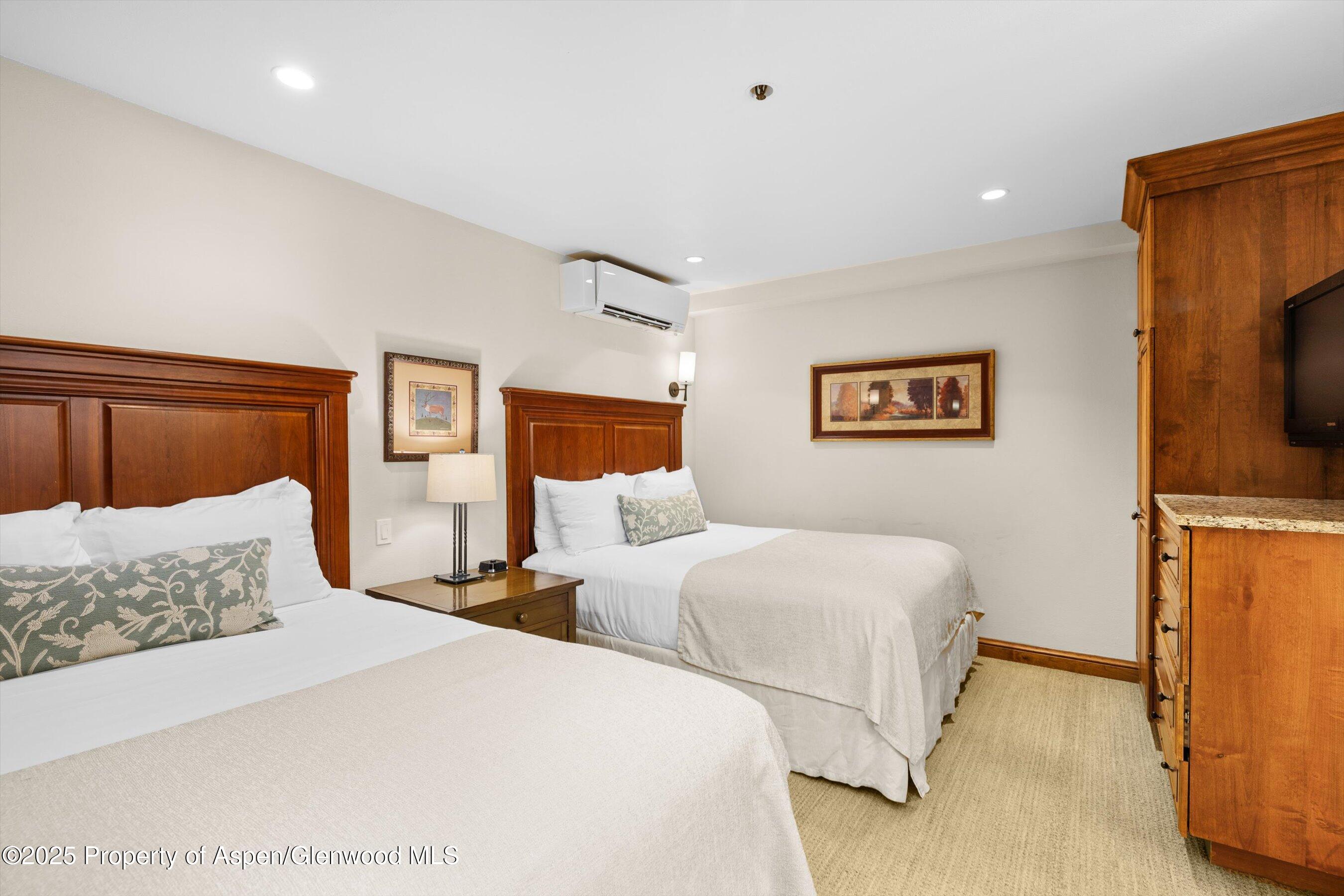 610 S West End Street H202 Property Photo 12