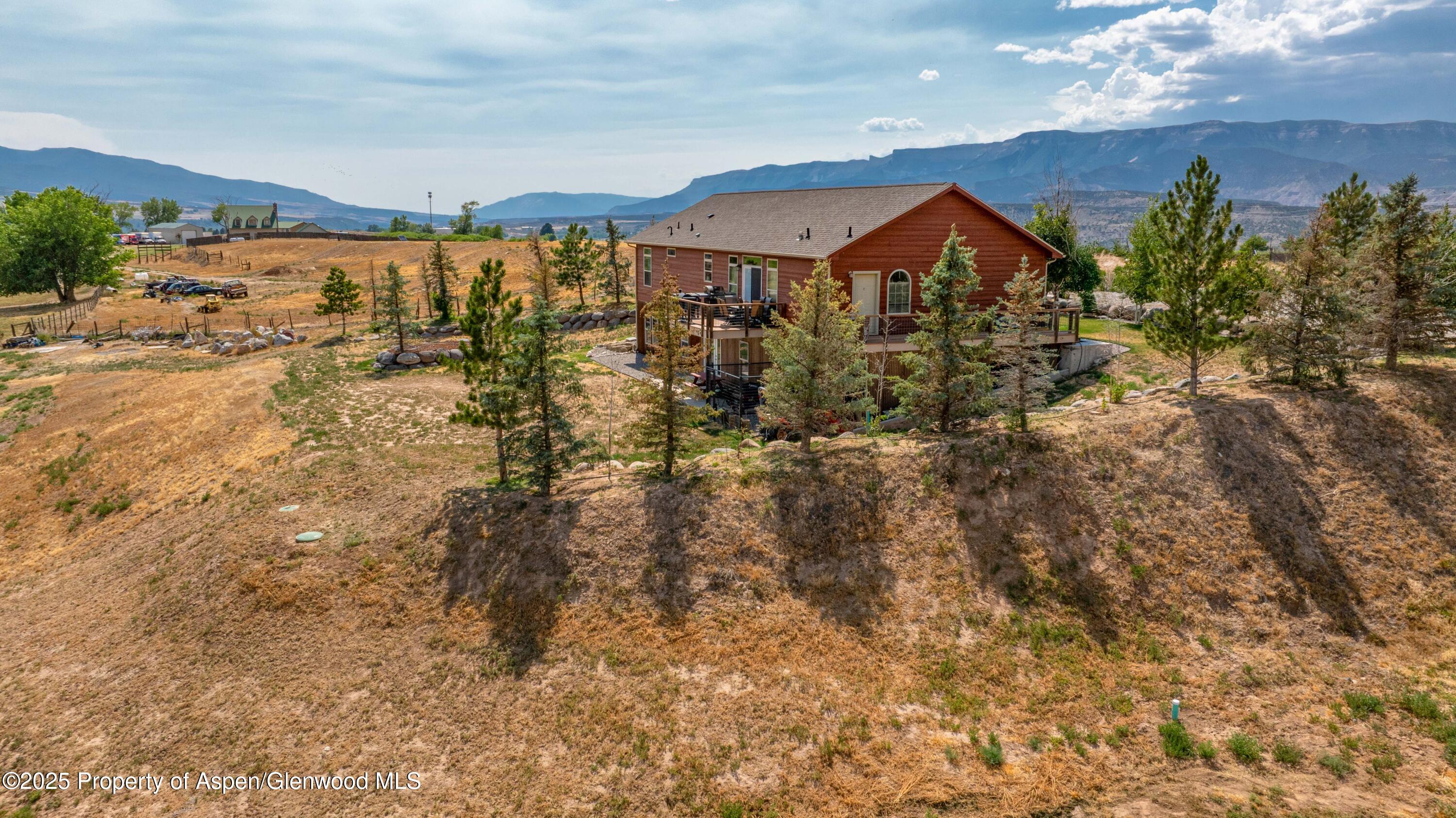 22 Booms Place Property Photo 4