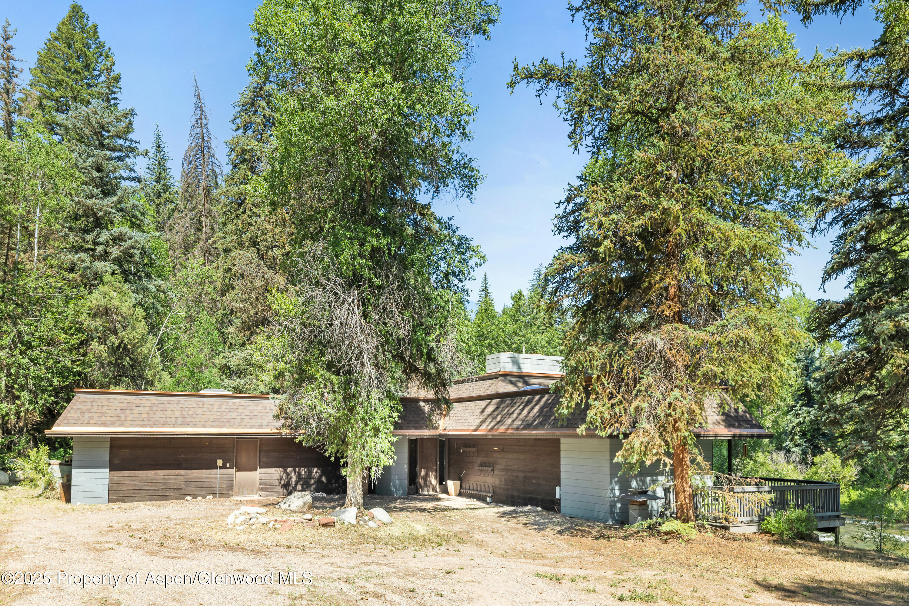 820 Twining Flats Road Property Photo 3