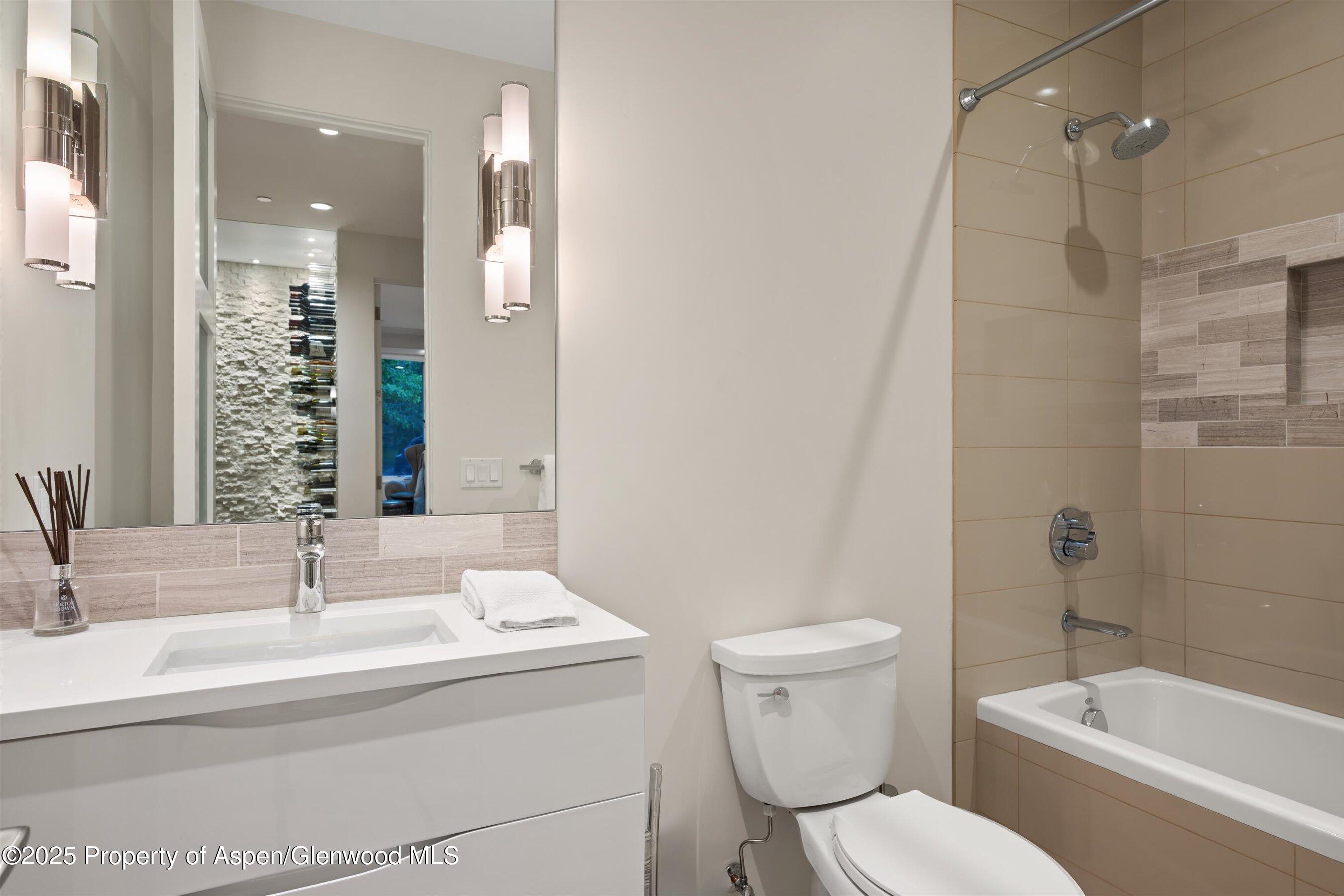 753 Promontory Lane Property Photo 40