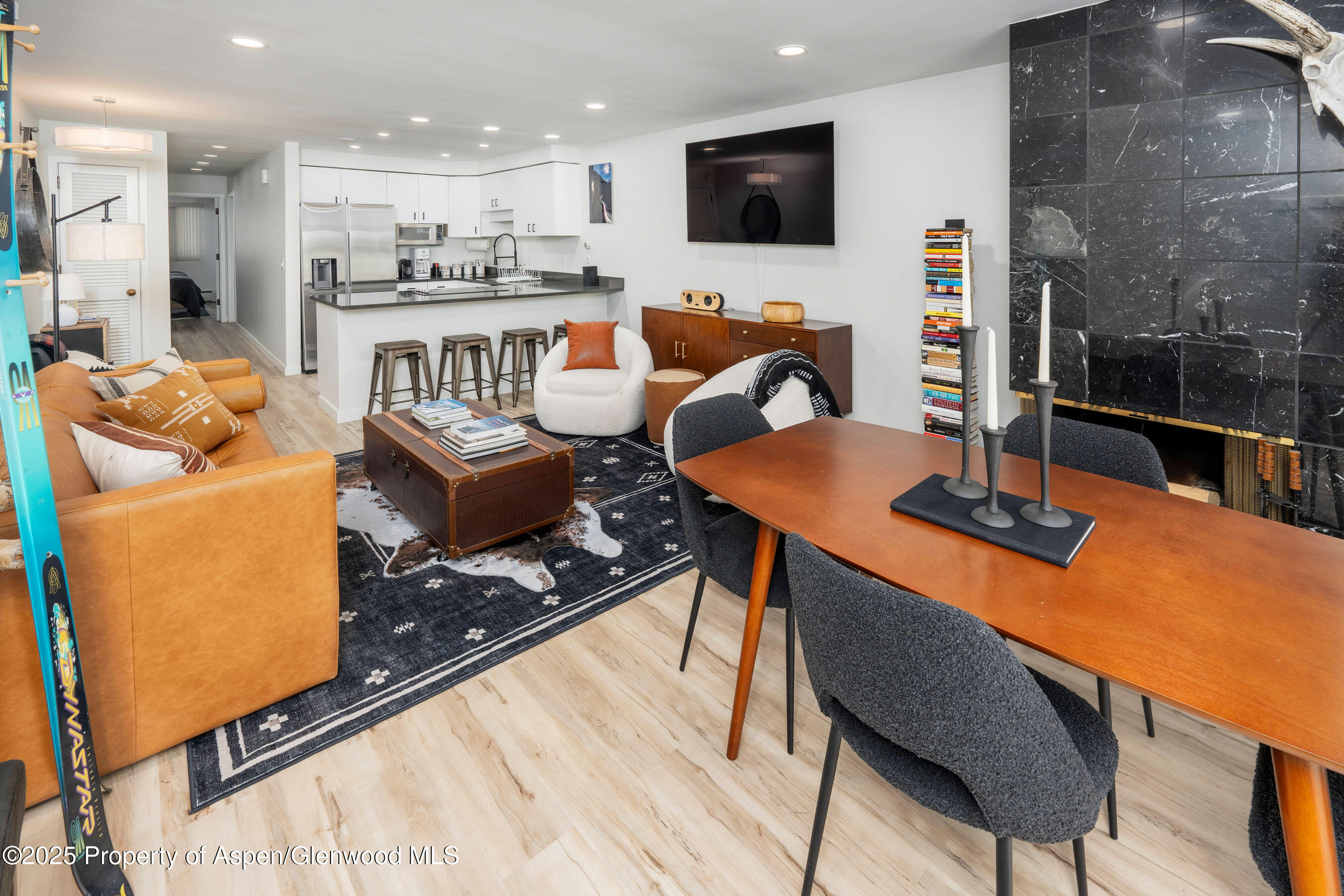 100 E Dean Street, Unit 1-d Property Photo 4