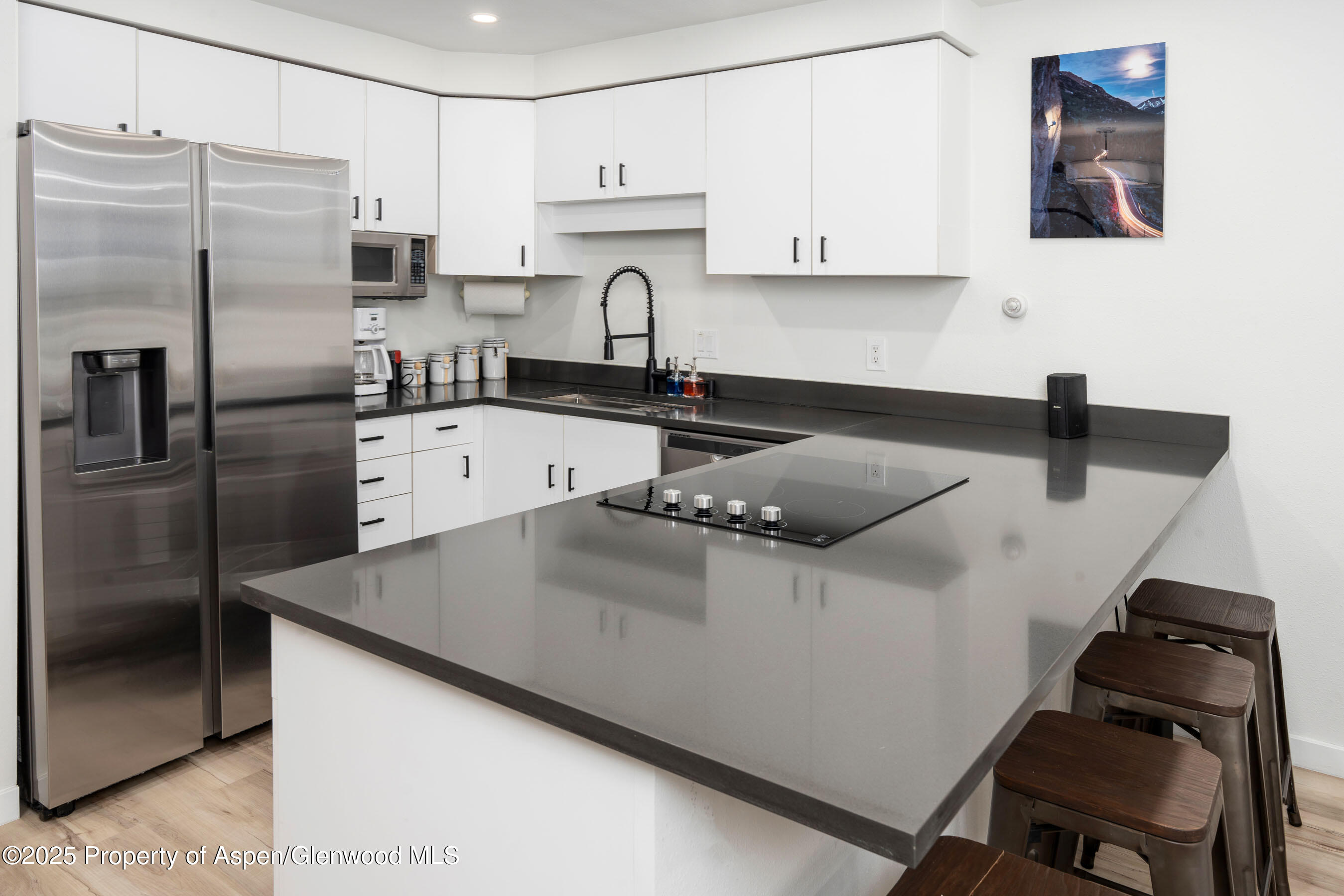 100 E Dean Street, Unit 1-d Property Photo 8