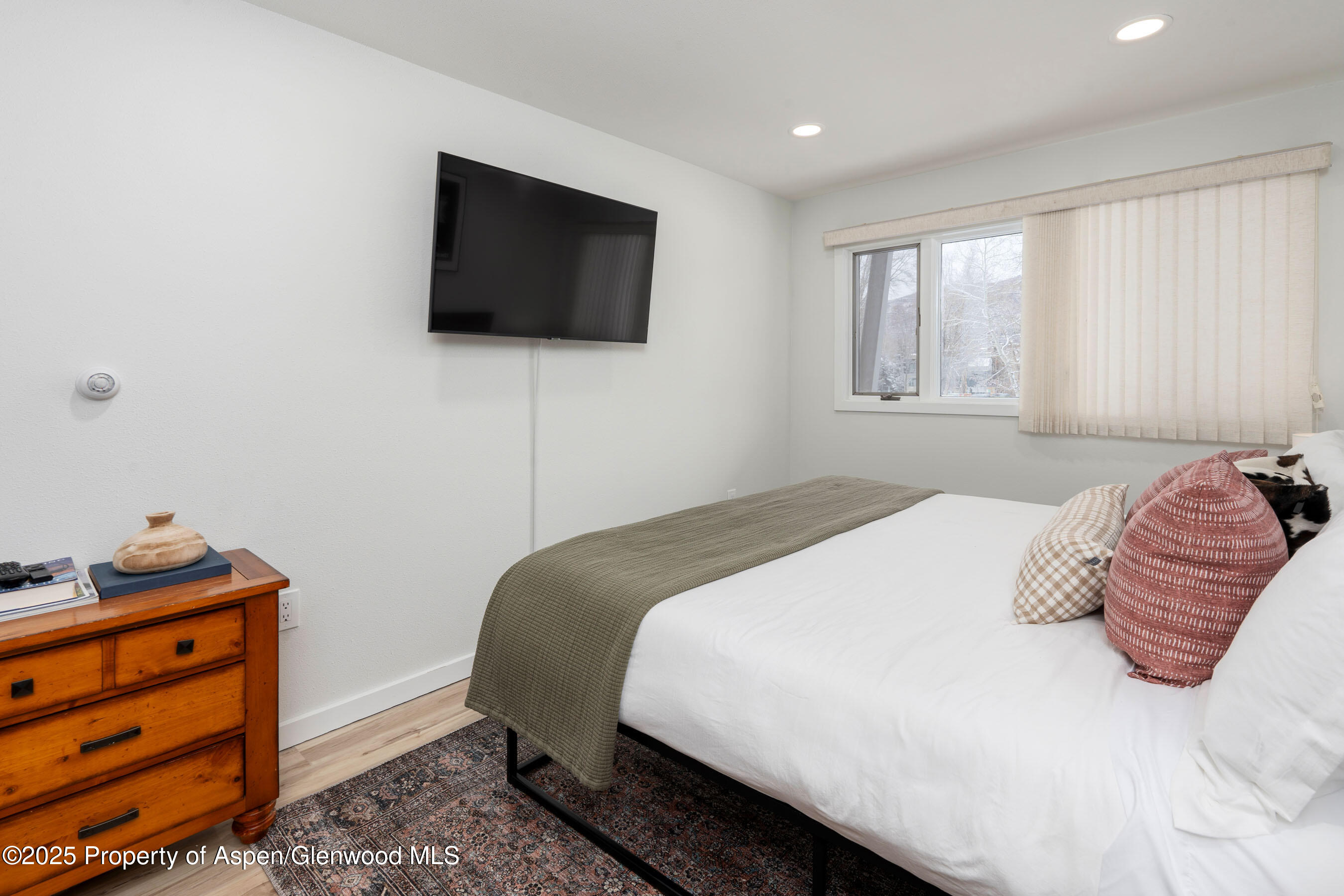 100 E Dean Street, Unit 1-d Property Photo 14