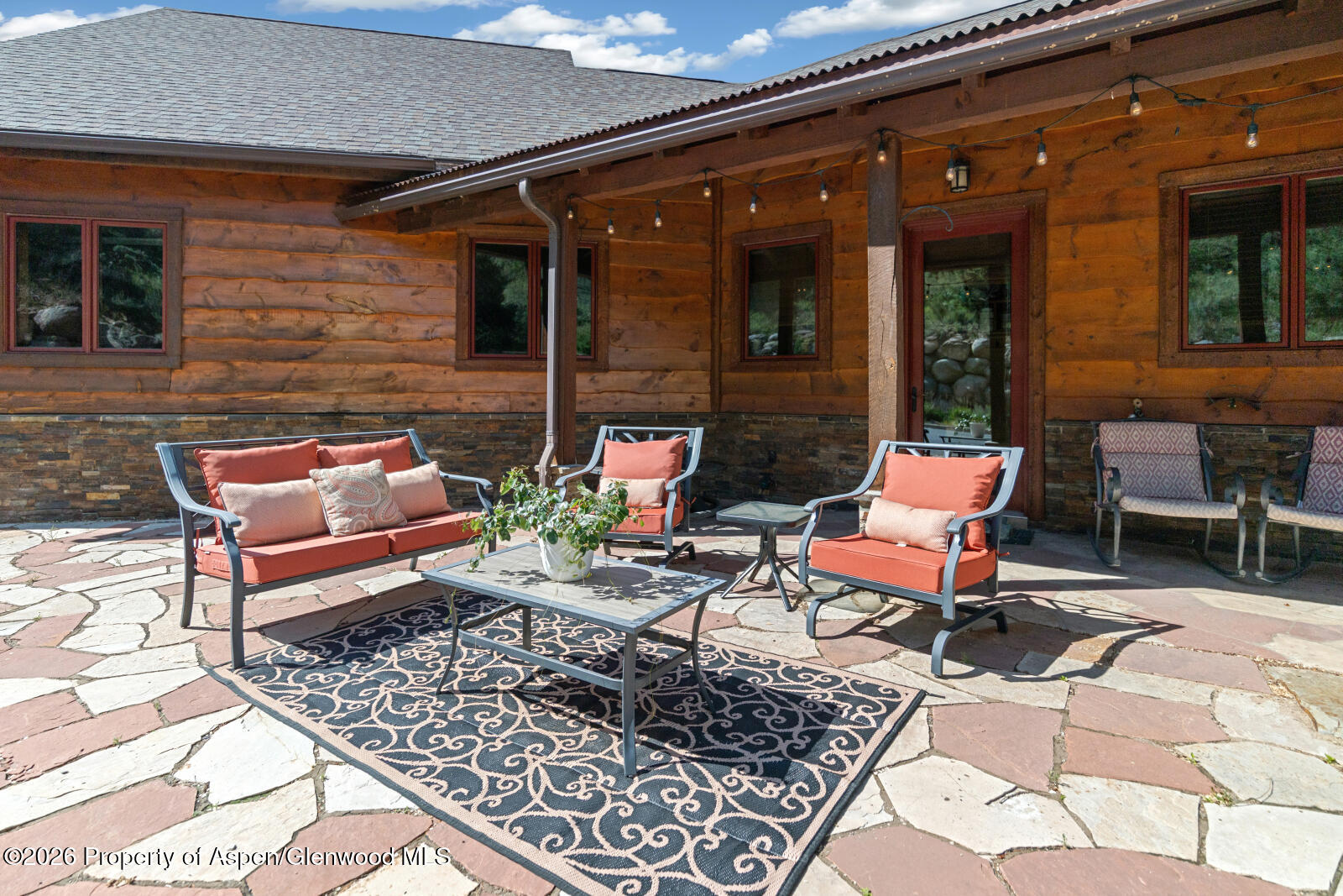 1204 Huebinger Drive Property Photo 4