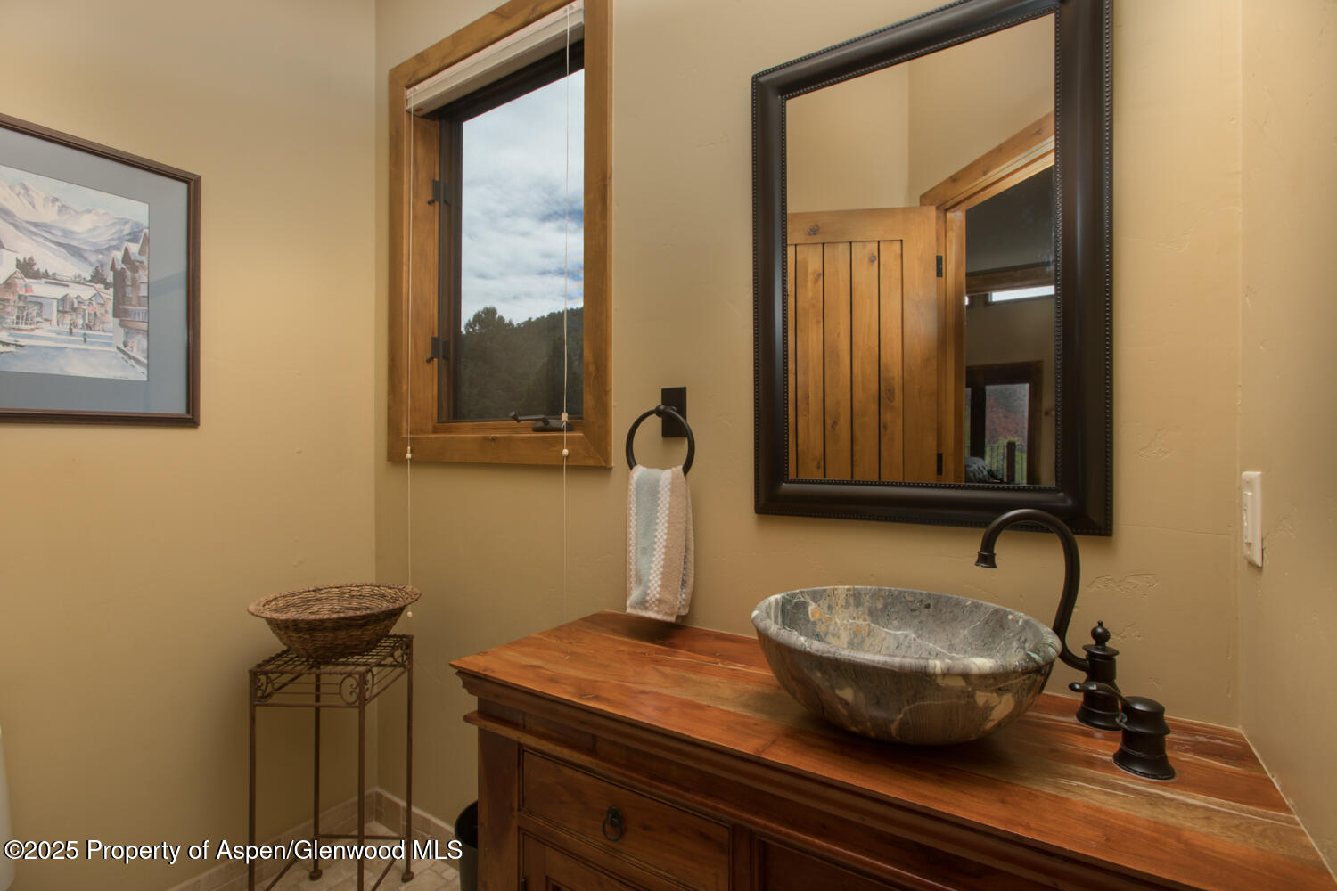 1204 Huebinger Drive Property Photo 5