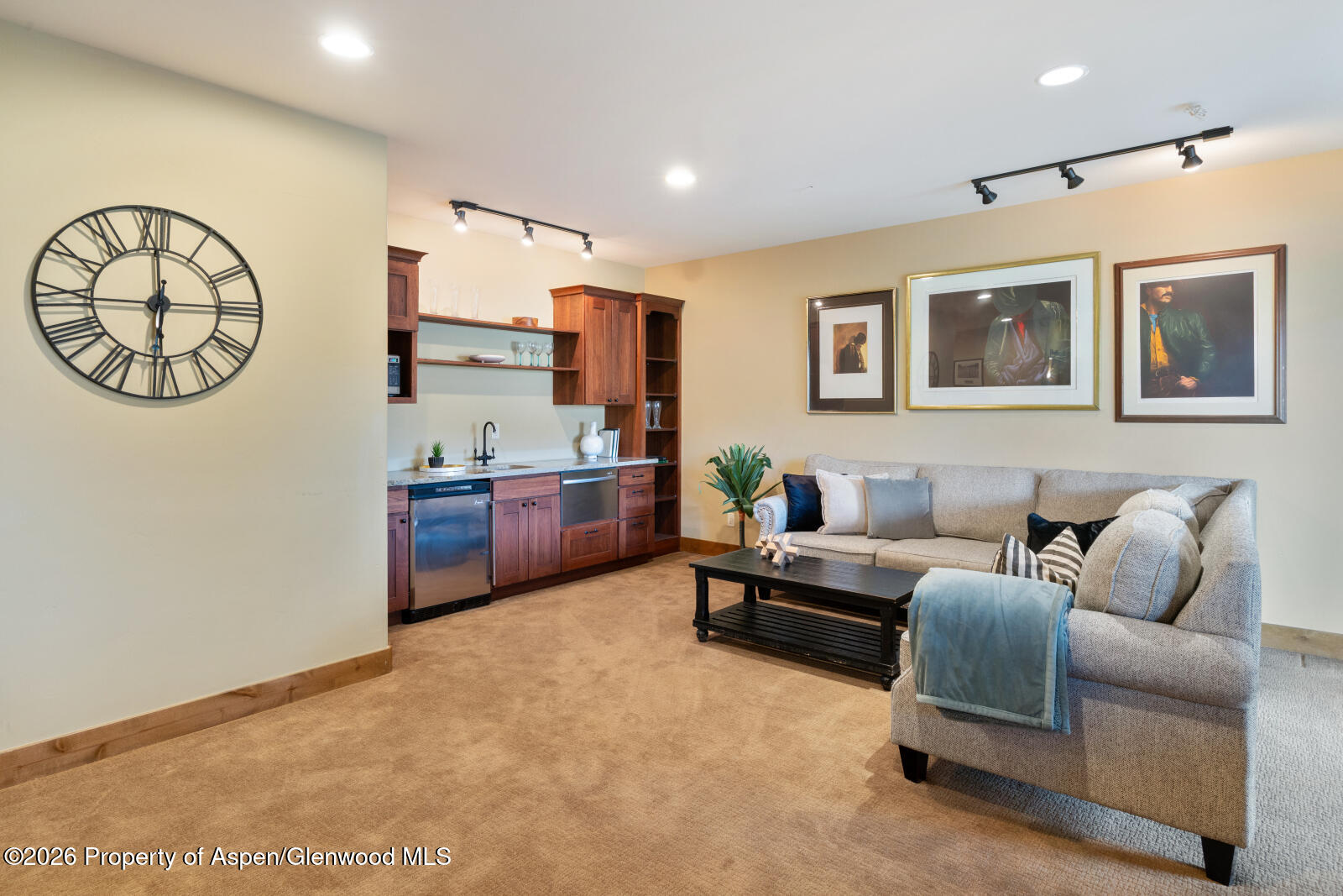 1204 Huebinger Drive Property Photo 40