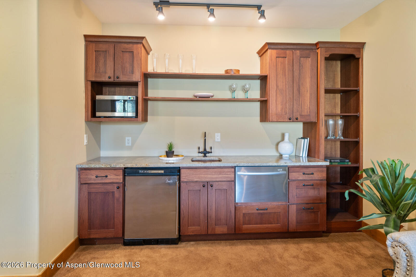 1204 Huebinger Drive Property Photo 42