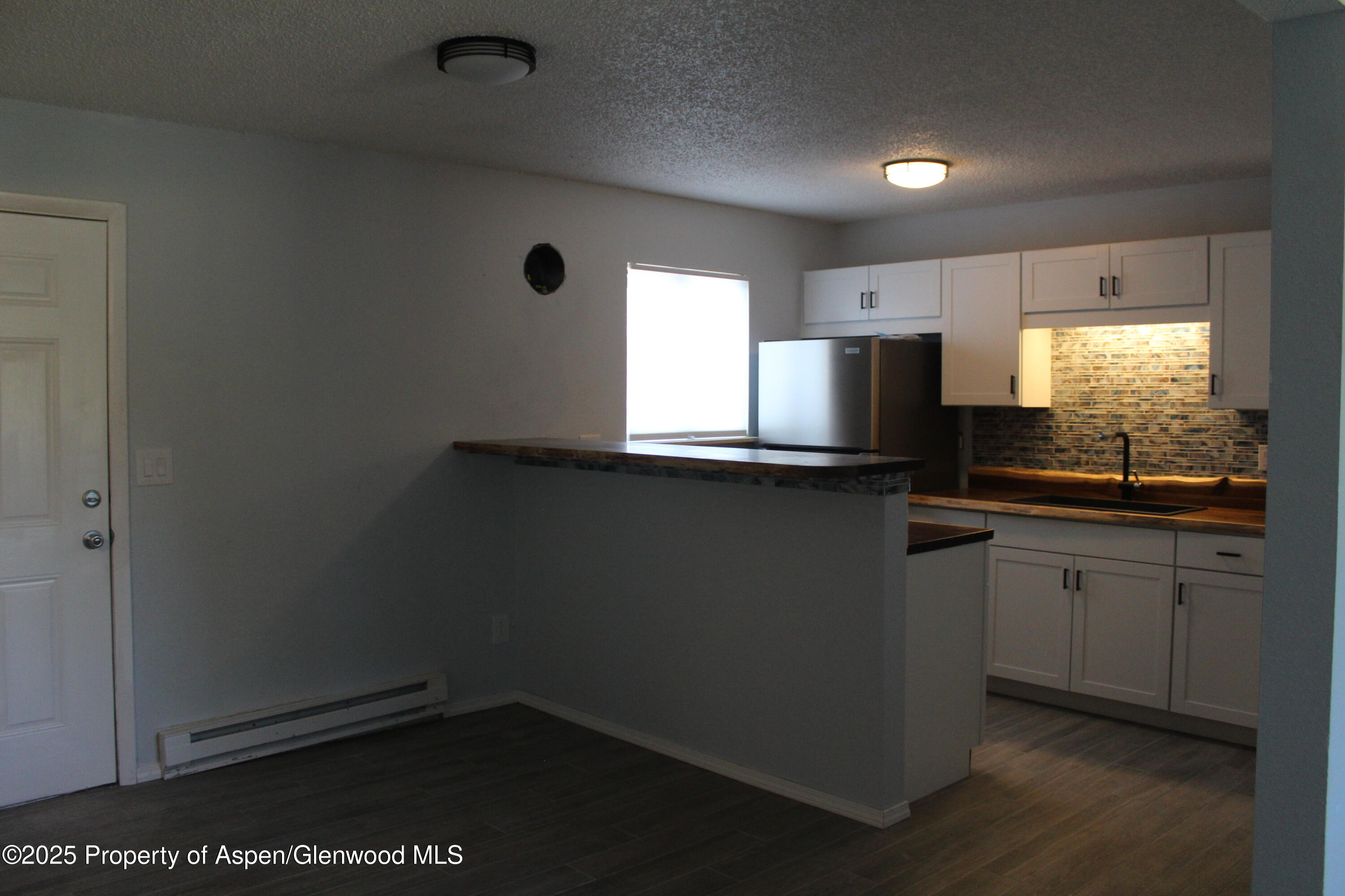 1322 E 7th Street, 3 Property Photo 5