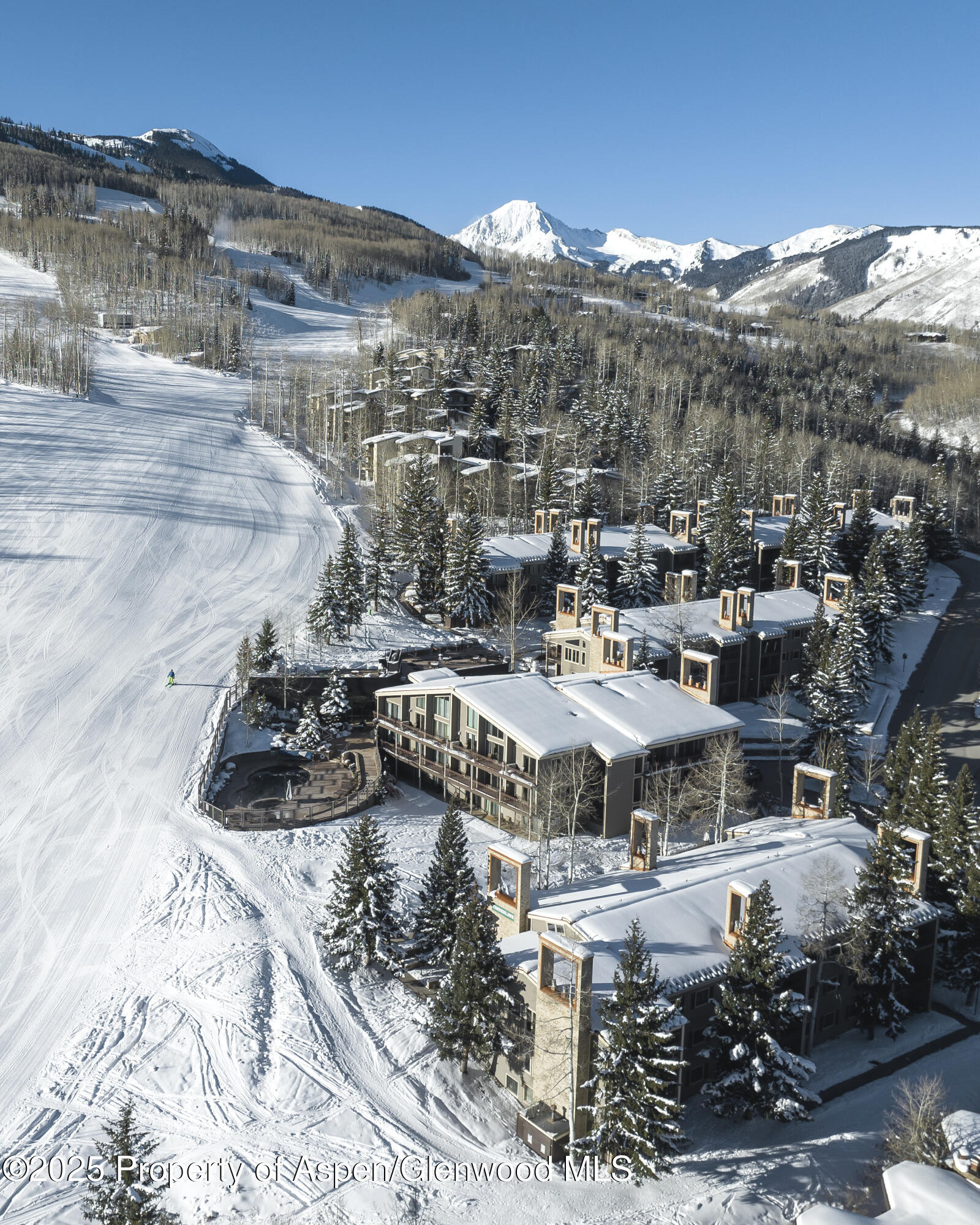 690 Carriage Way, Unit B2g Property Photo 1