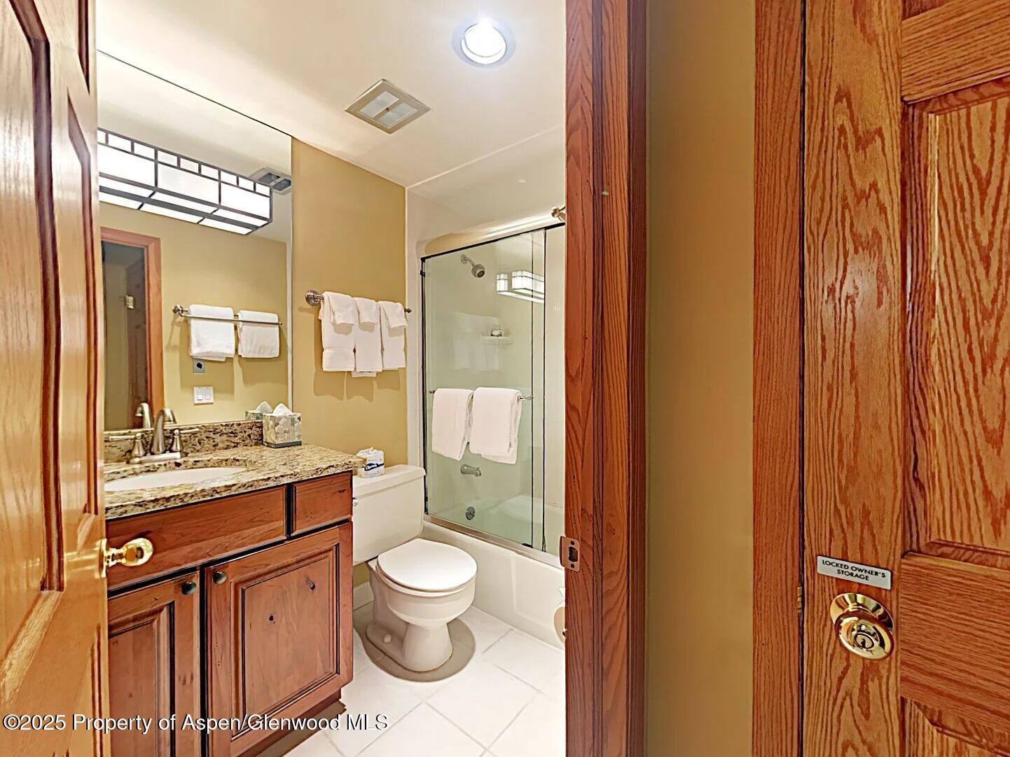 690 Carriage Way, Unit B2g Property Photo 5