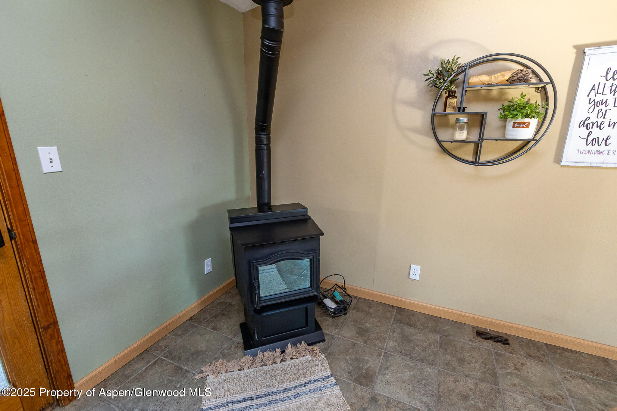 1903 County Road 43 Property Photo 10