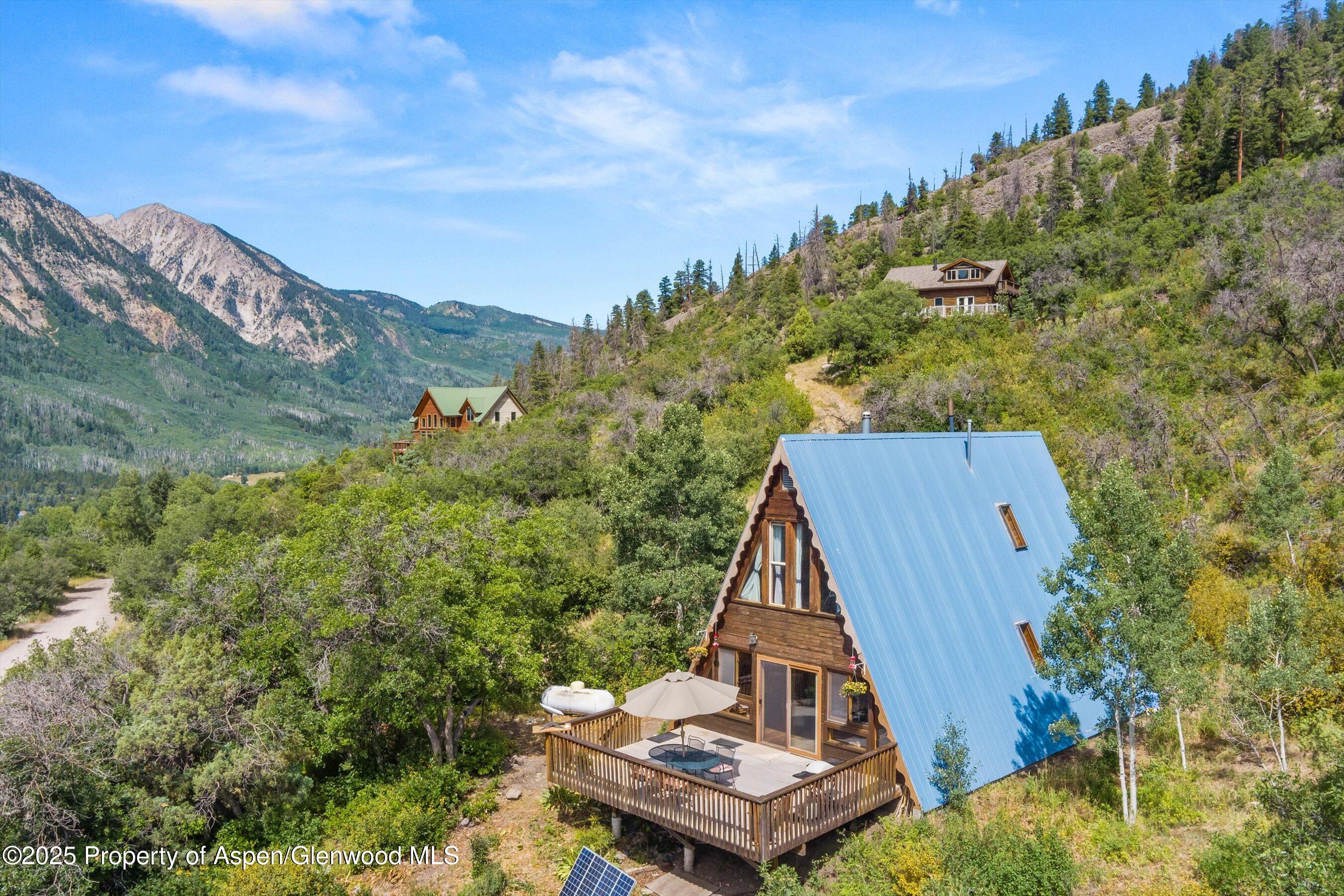 860 Serpentine Trail