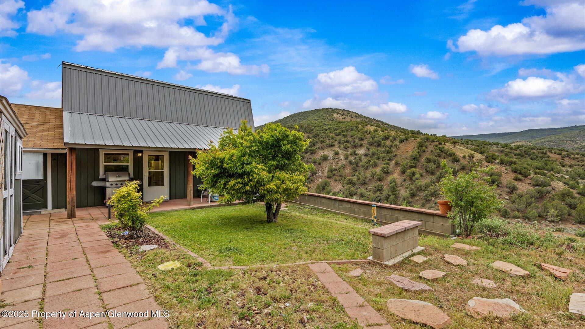 10467 County Road 320 Property Photo 1