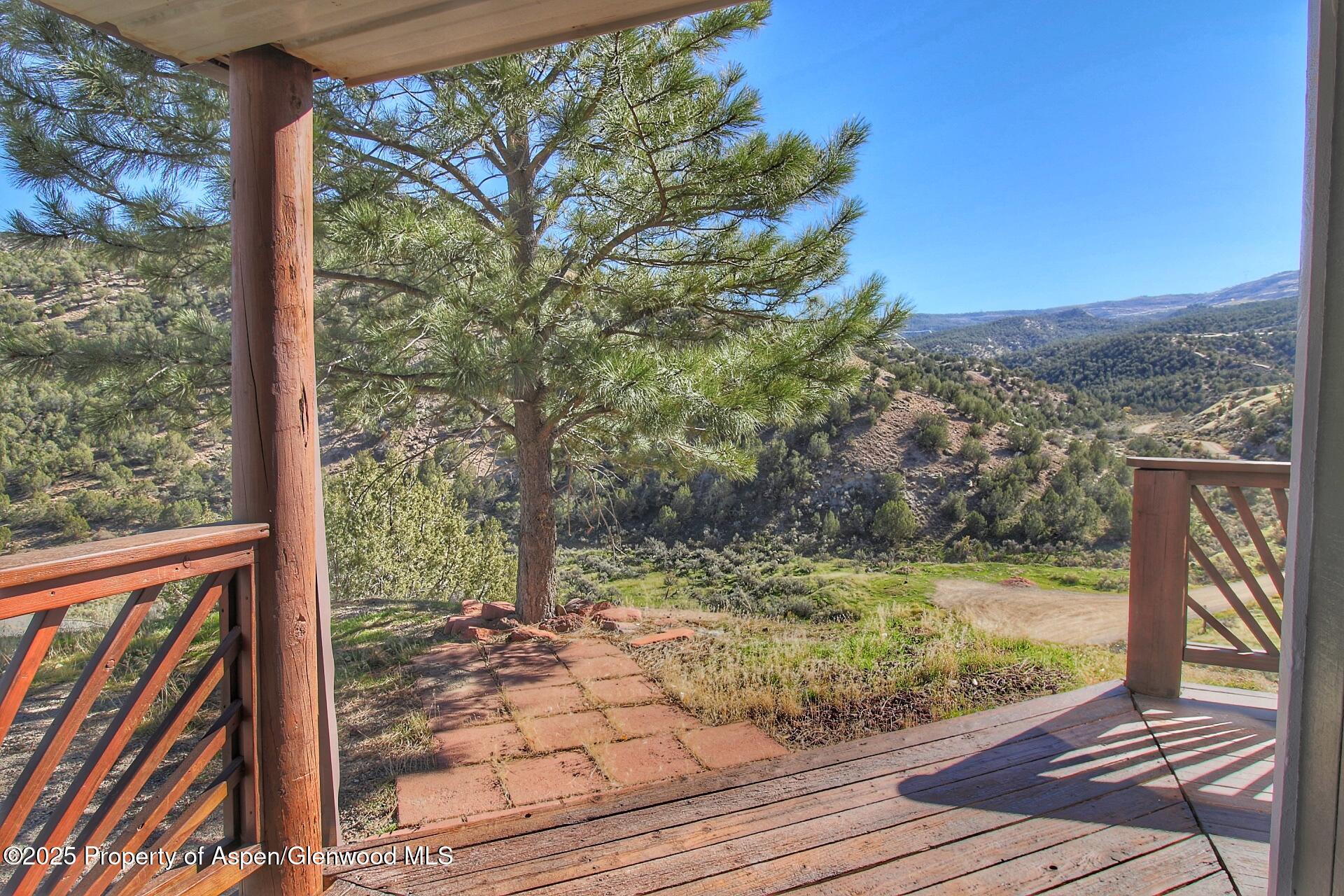 10467 County Road 320 Property Photo 6