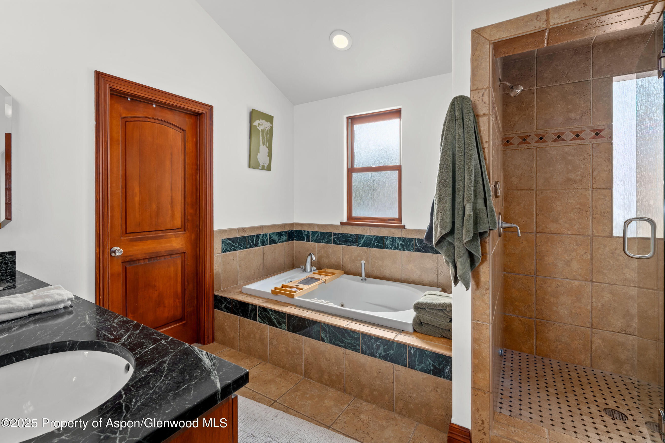 212 Juniper Court Property Photo 14