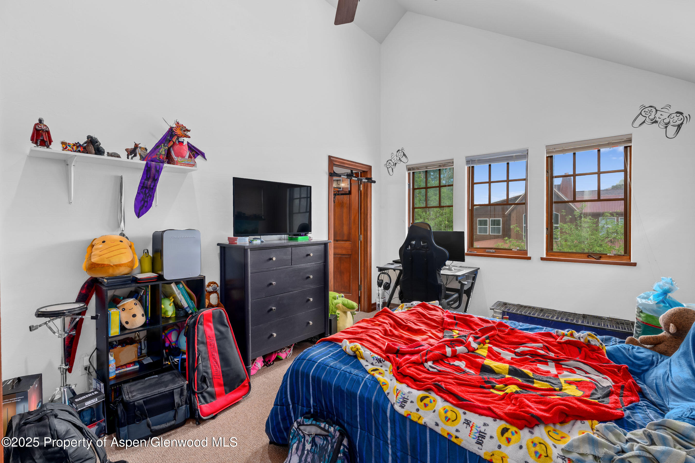 212 Juniper Court Property Photo 16