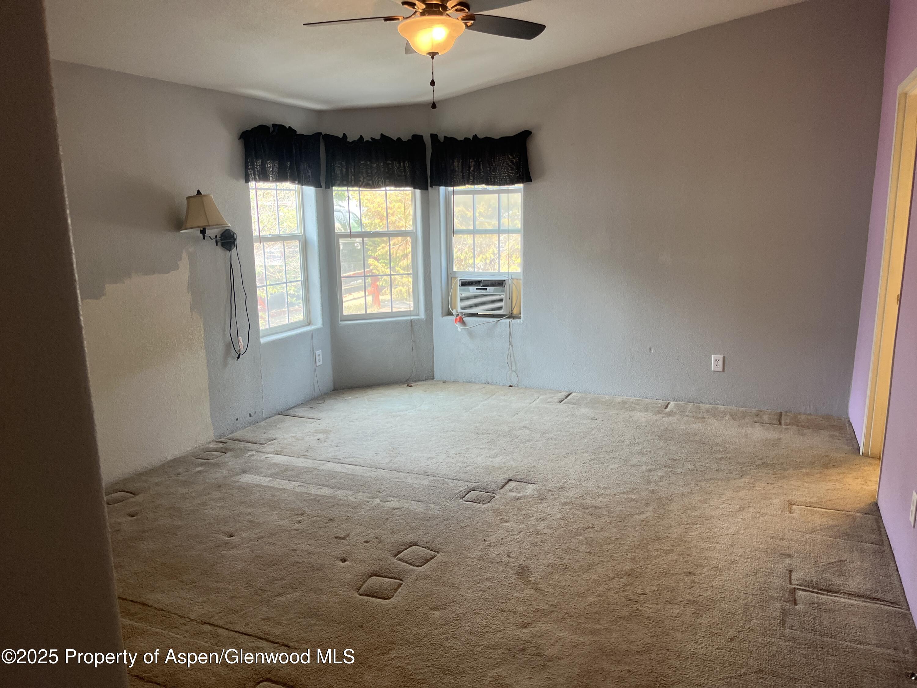 341 Evans Avenue Property Photo 8