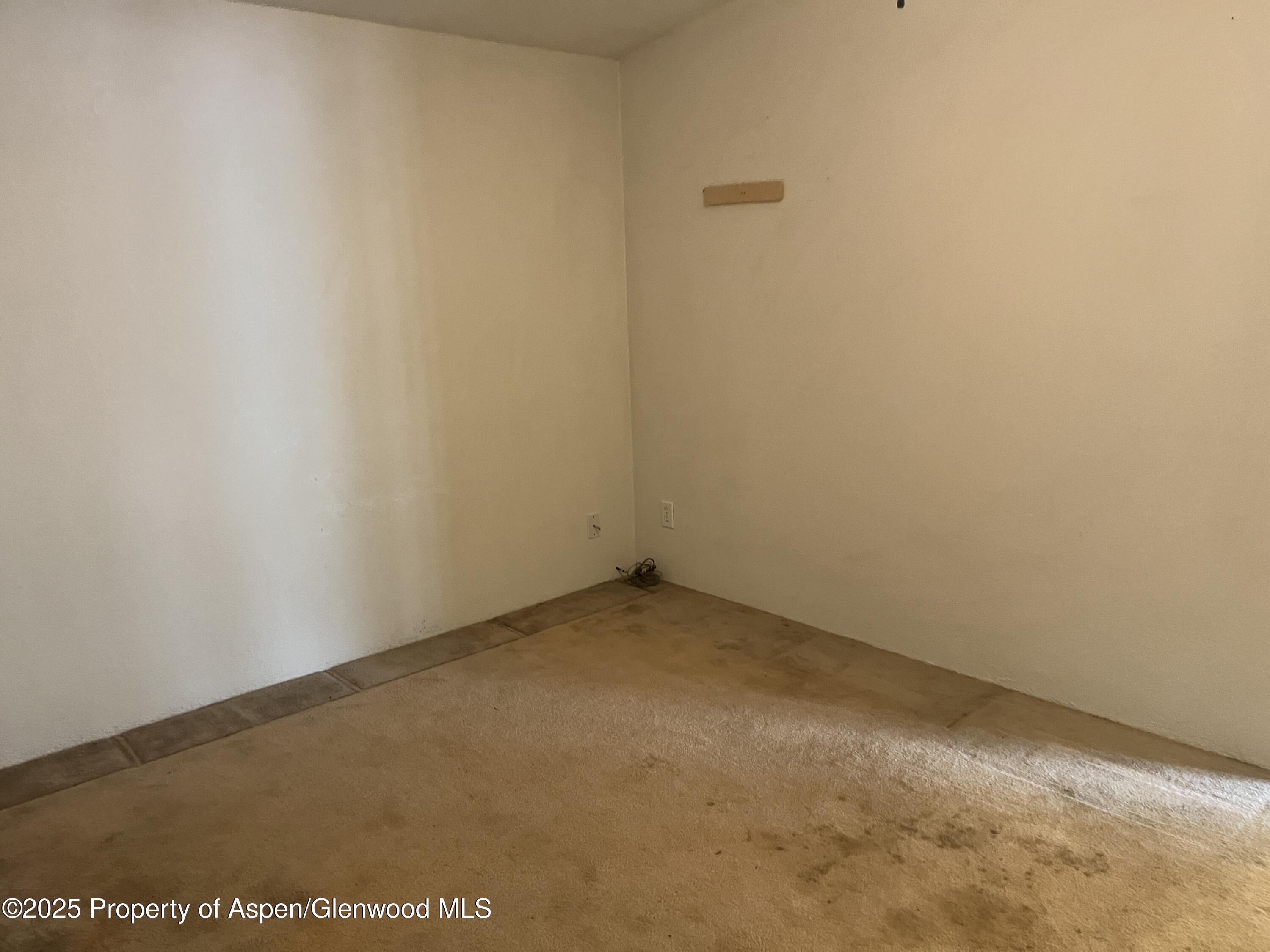 341 Evans Avenue Property Photo 15