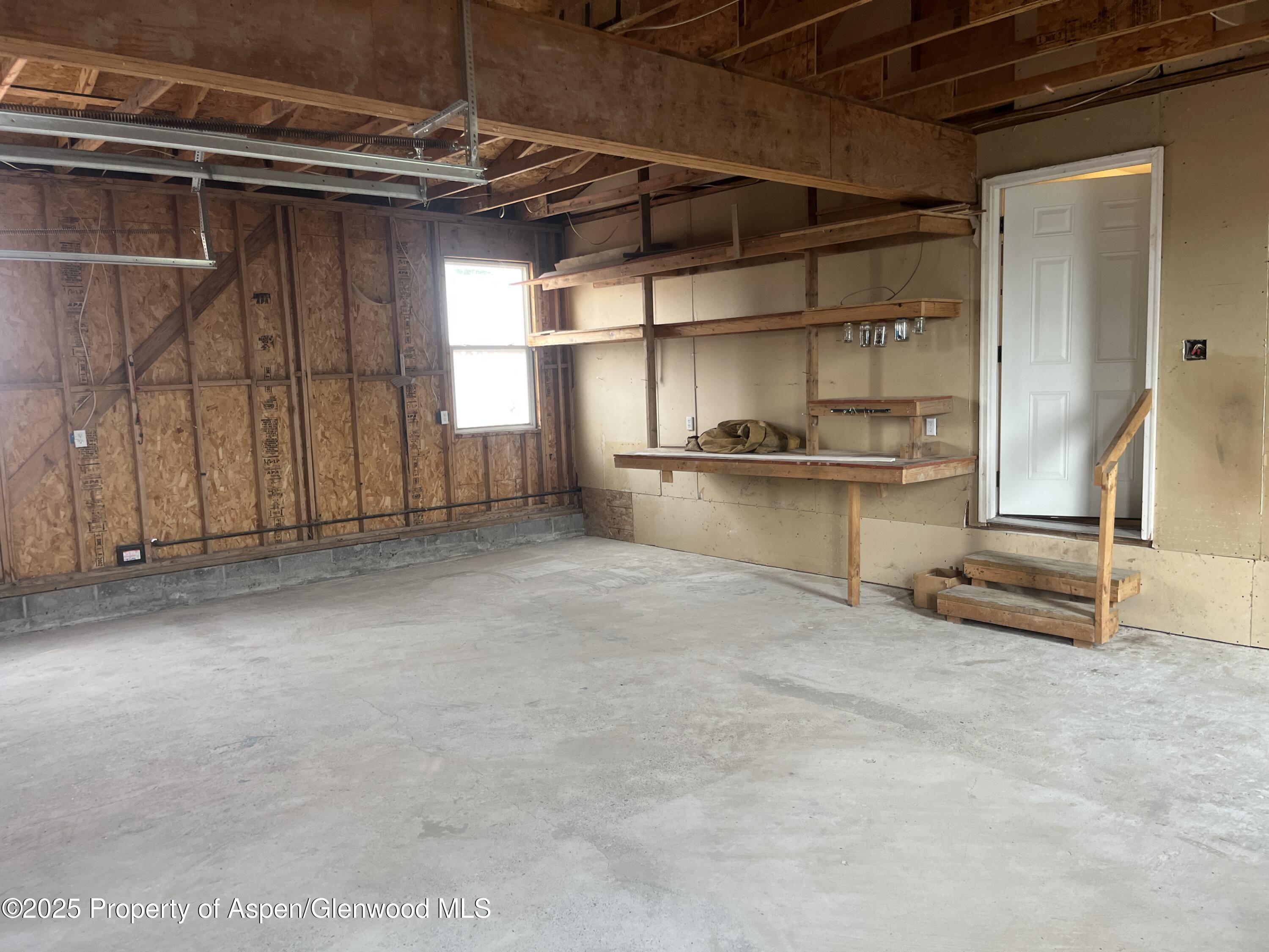 341 Evans Avenue Property Photo 23