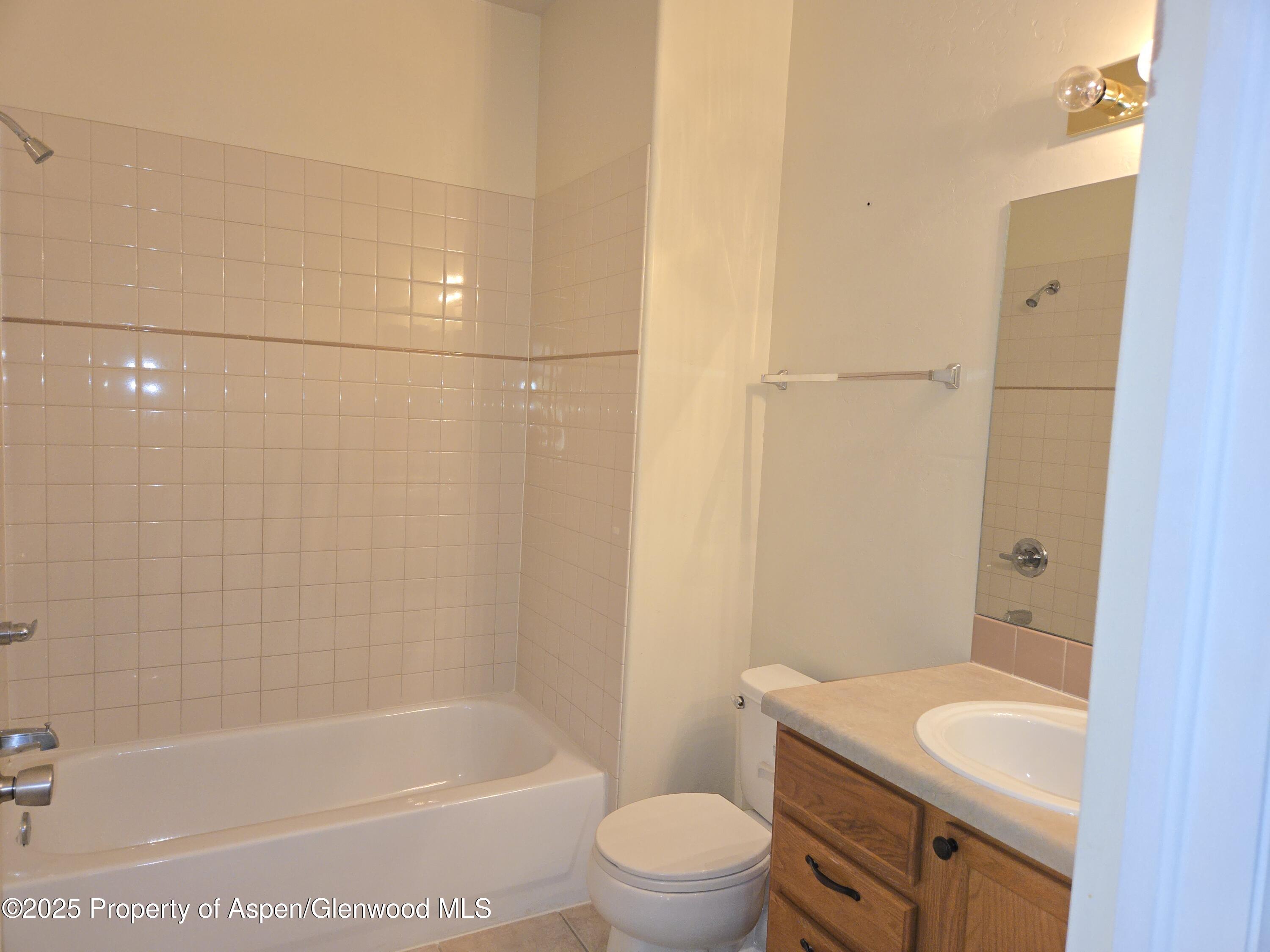 2701 Midland Avenue, 727 Property Photo 10