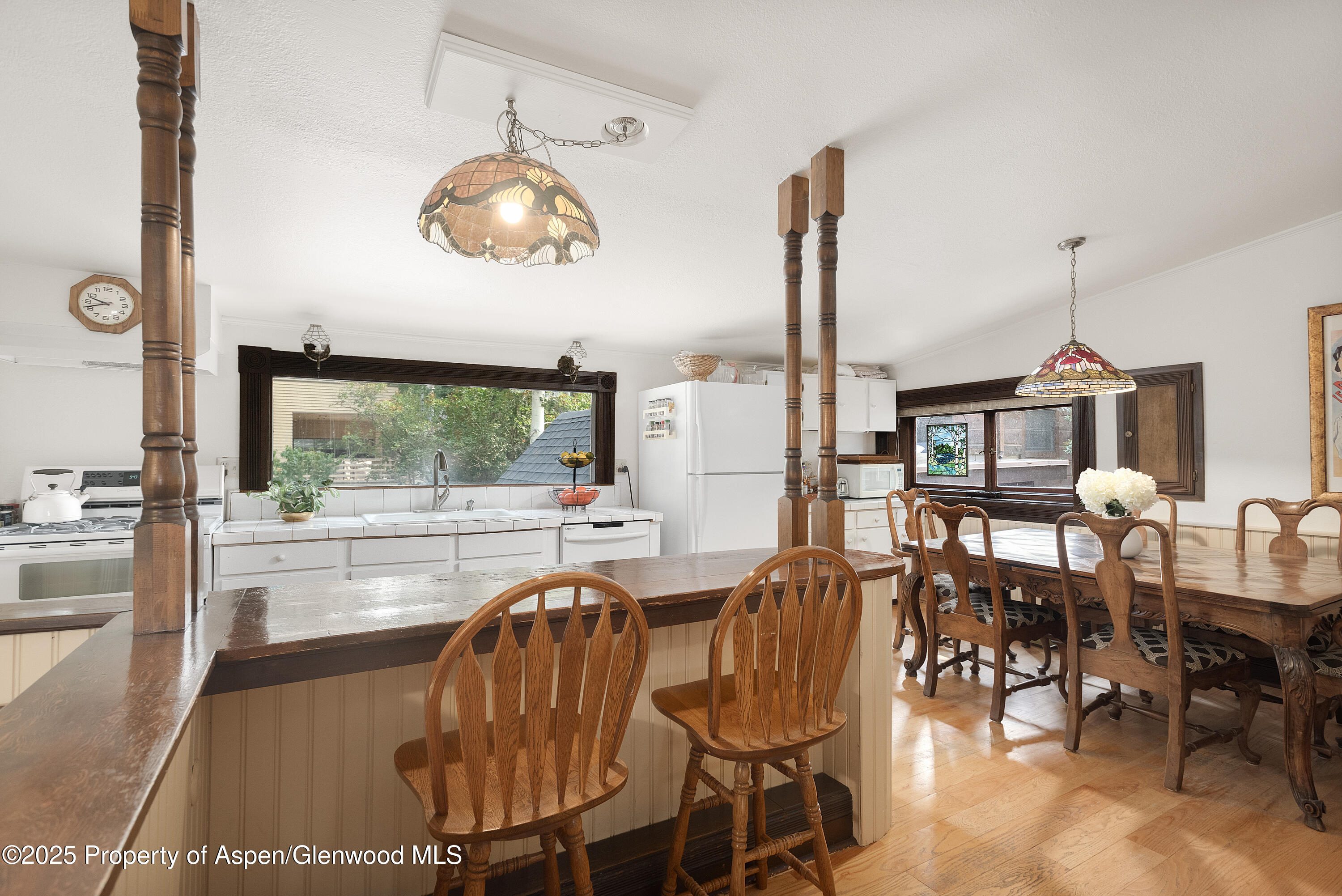 214 W Hyman Avenue Property Photo 5