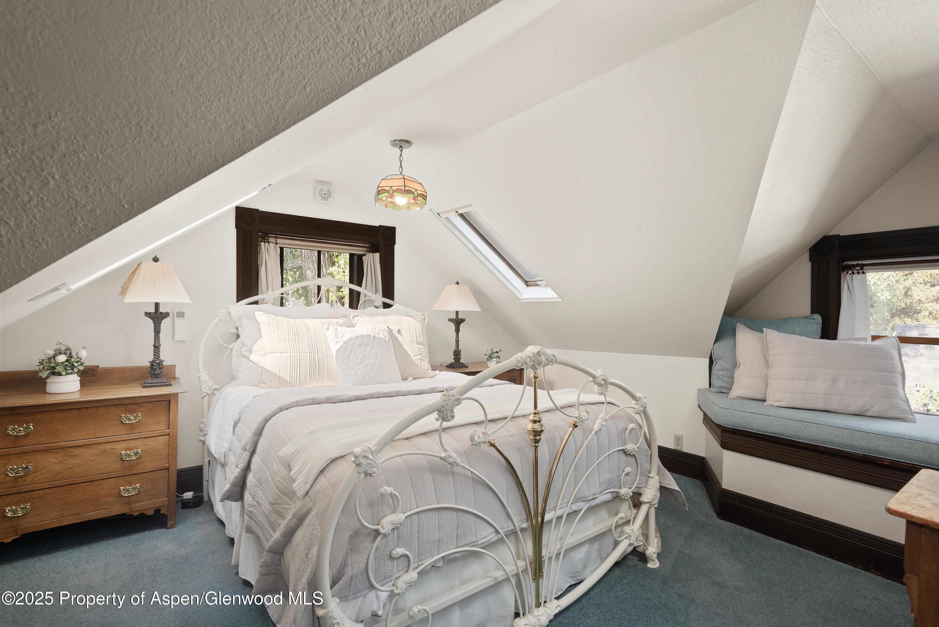 214 W Hyman Avenue Property Photo 7