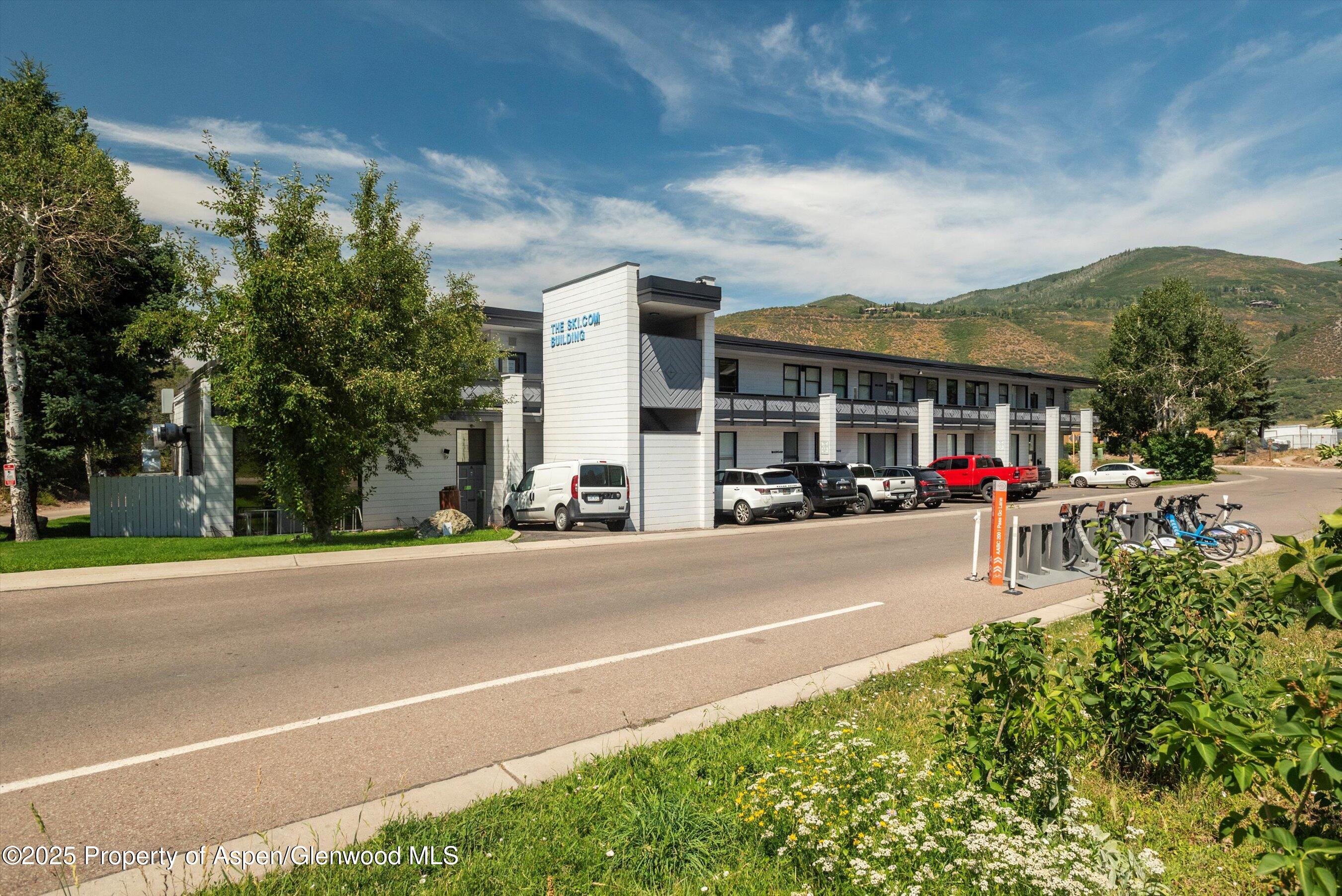 210 Aspen Airport Business Property Photo