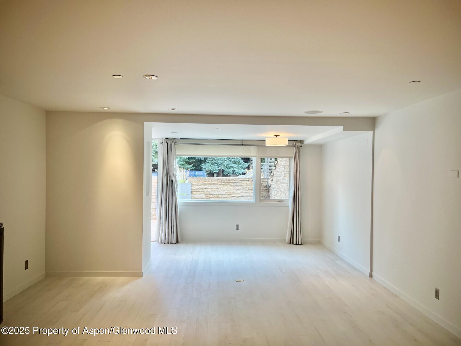 100 E Cooper Avenue, 2 Property Photo 2
