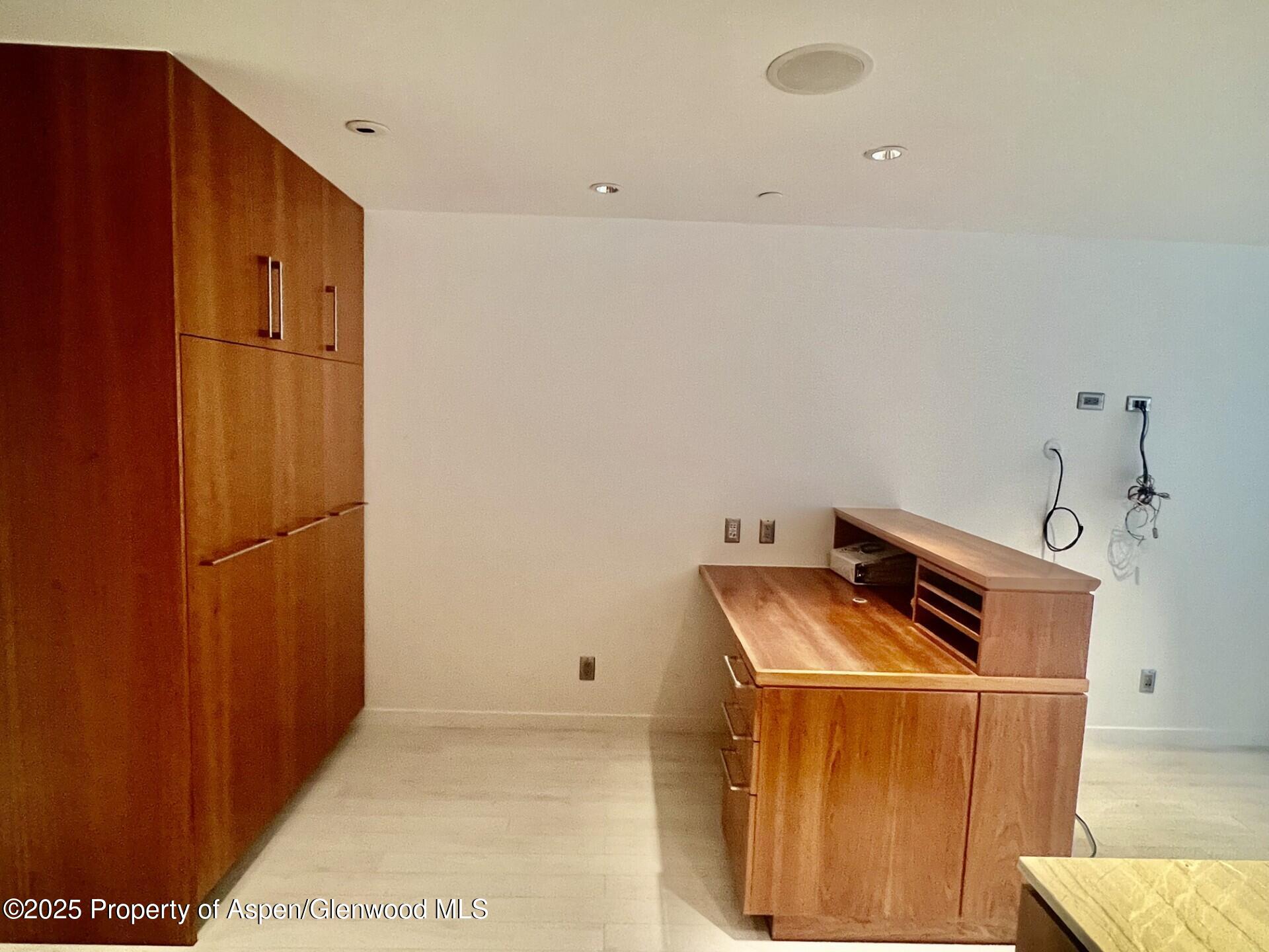 100 E Cooper Avenue, 2 Property Photo 3
