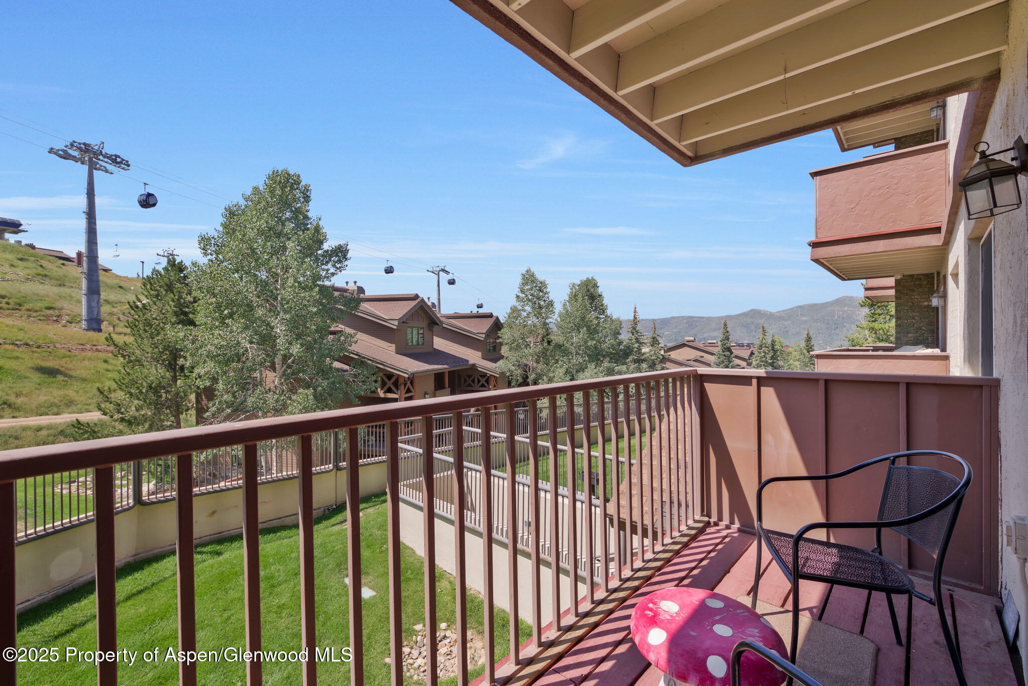 2255 Storm Meadows Drive 427 Property Photo 2