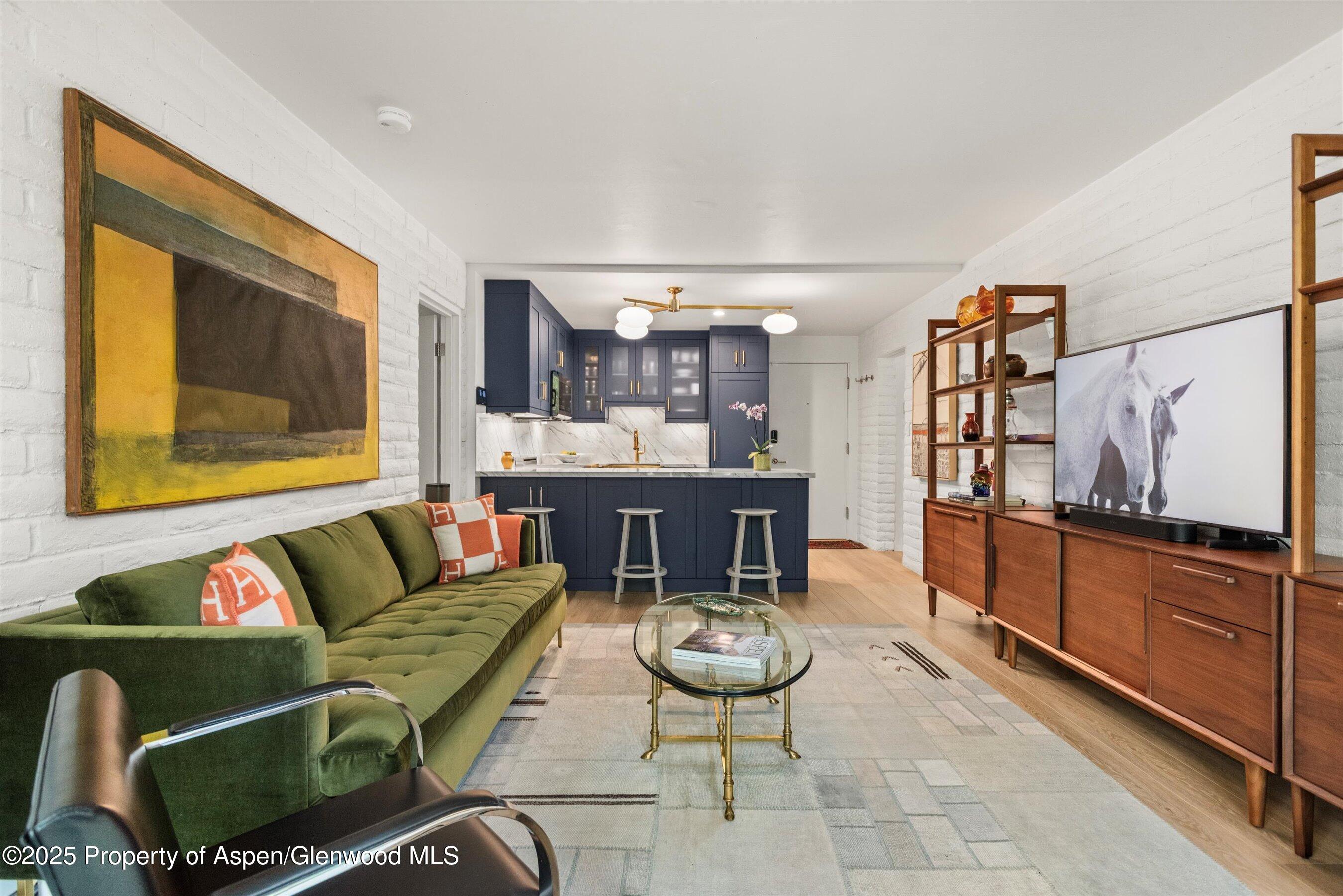 332 Vine Street Property Photo 1