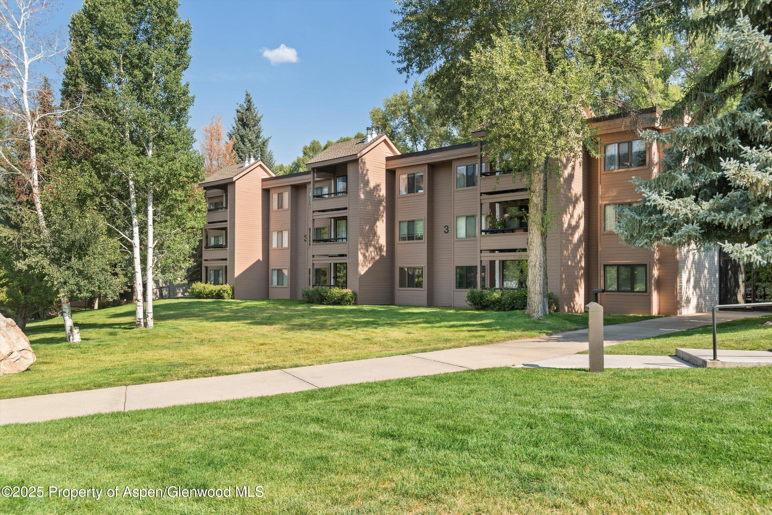 332 Vine Street Property Photo 11