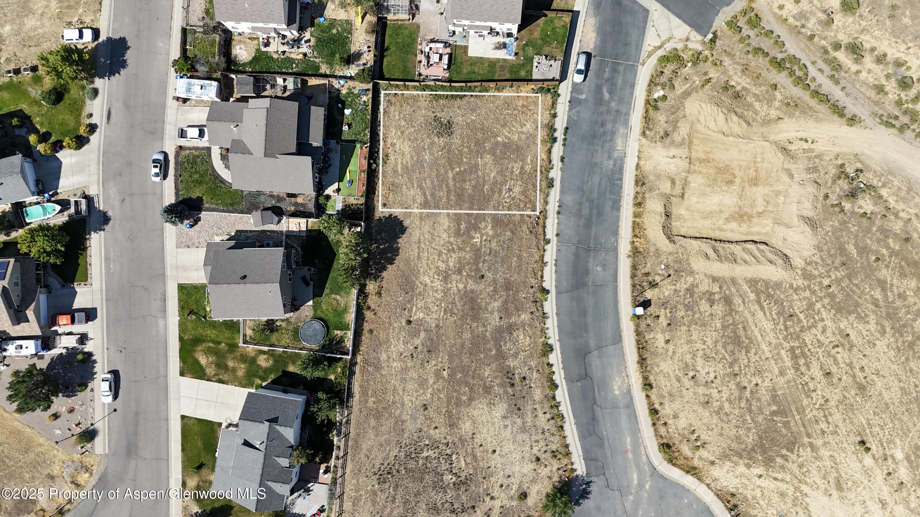 Lot 11 W 30th Street Property Photo 1