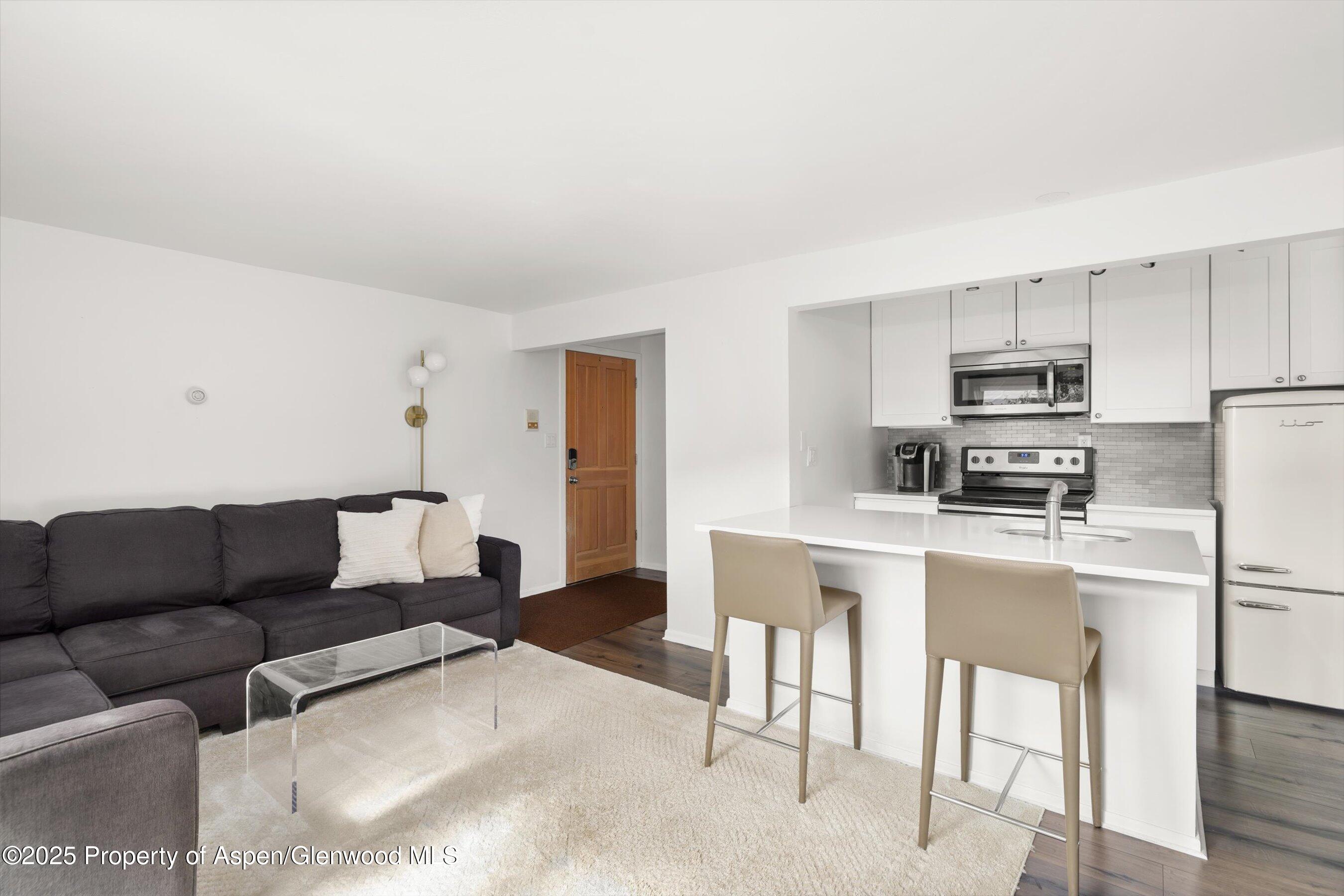 119 E Cooper Avenue 25 Property Photo 4