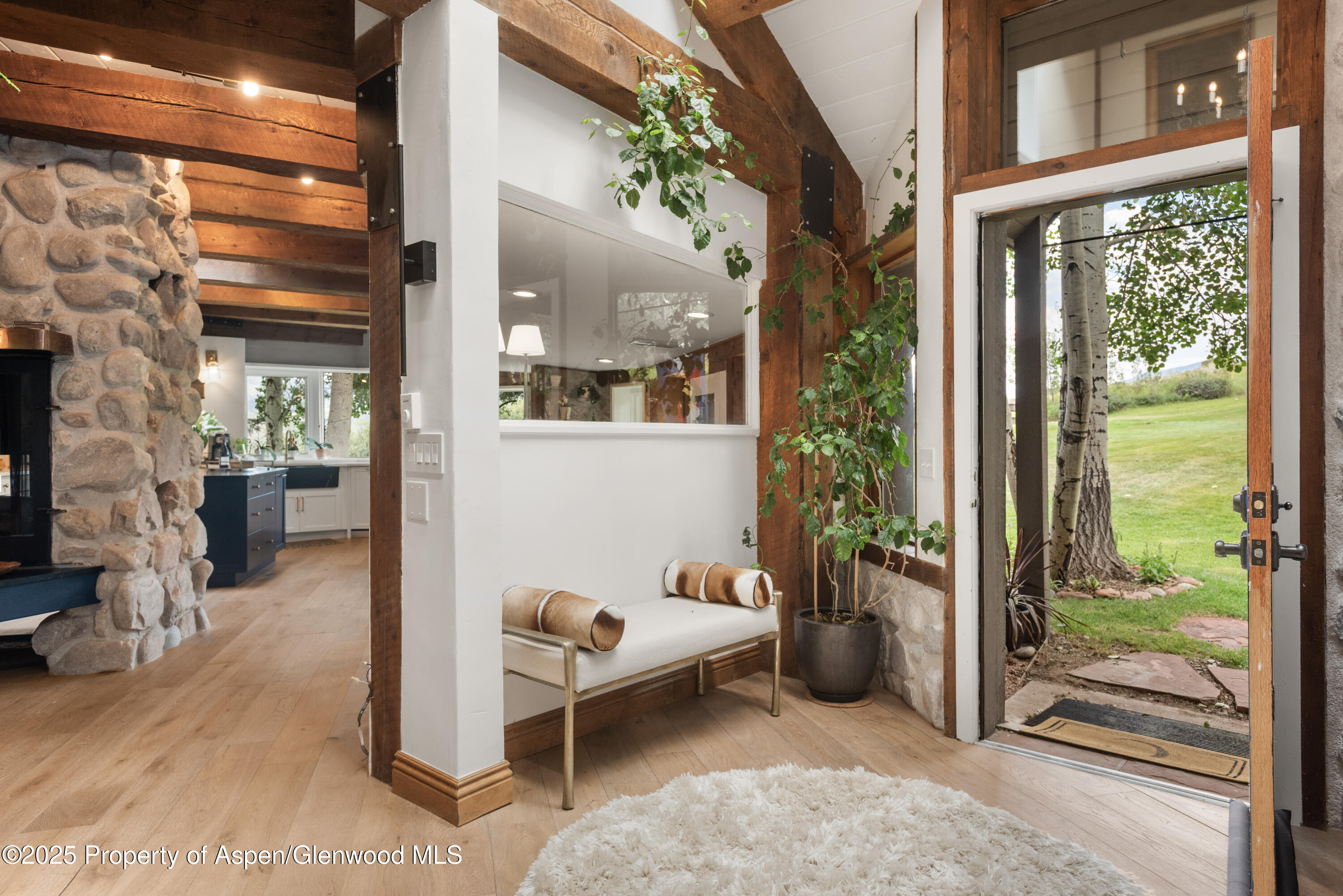 225 Solar Way Property Photo 3