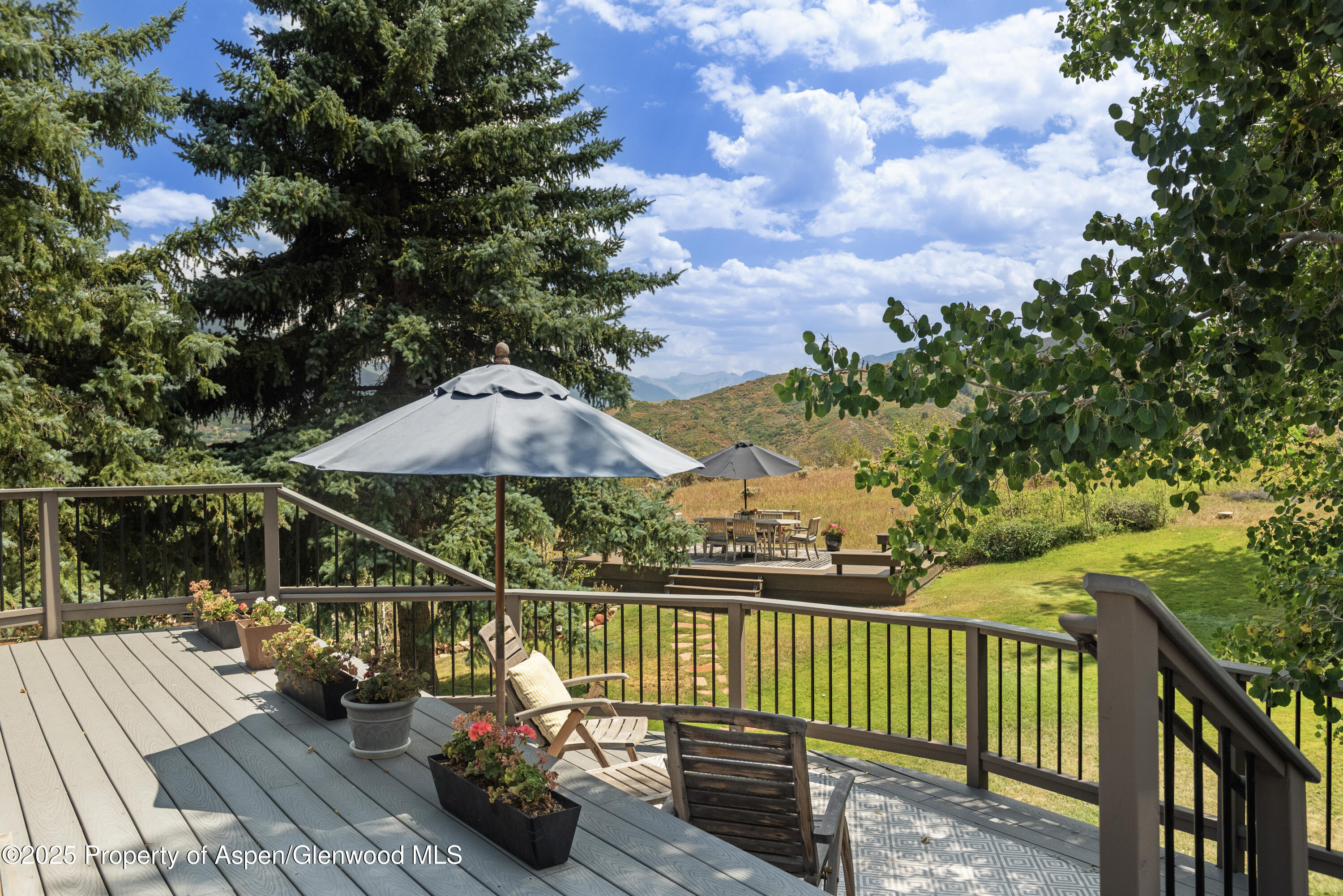 225 Solar Way Property Photo 33