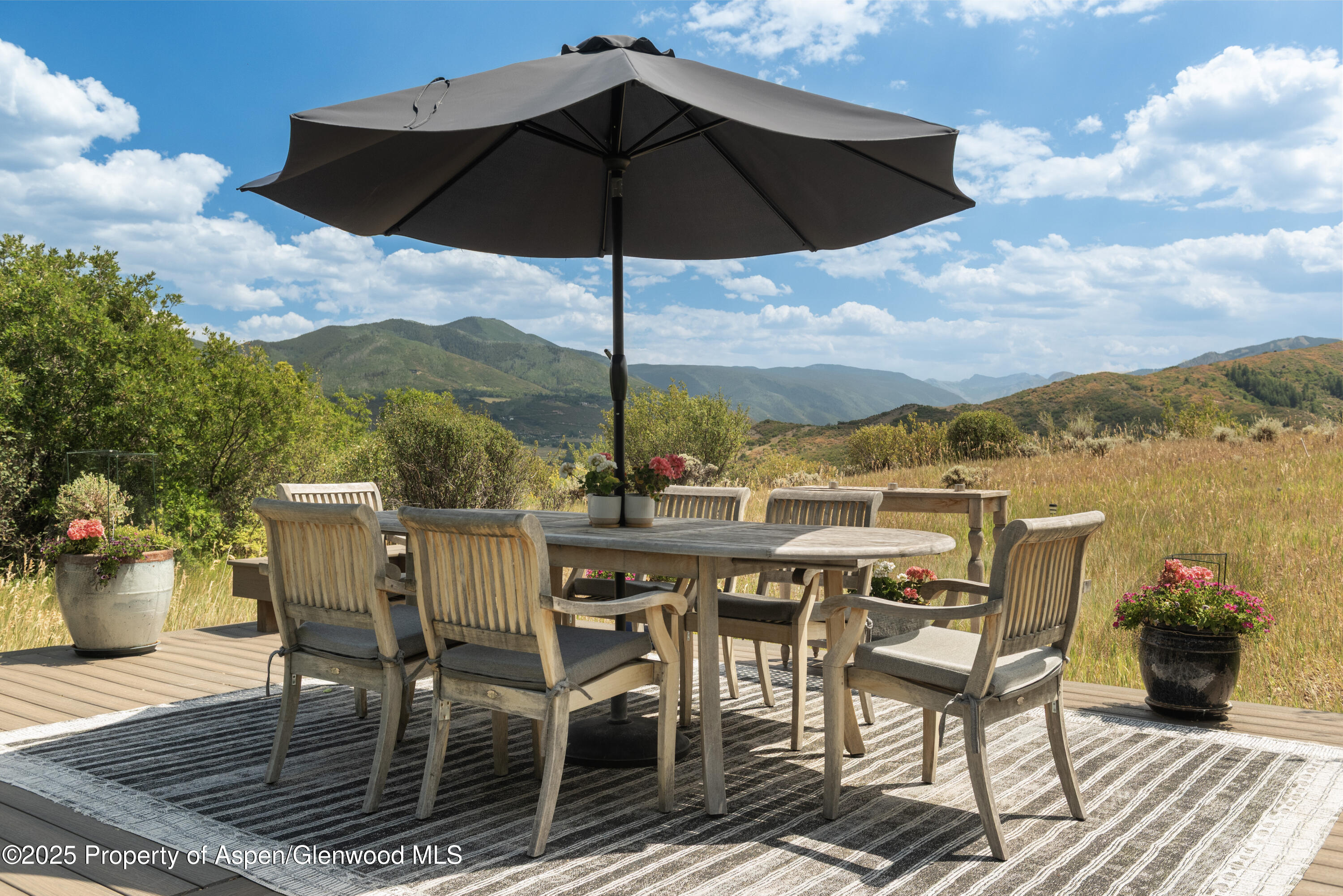 225 Solar Way Property Photo 37