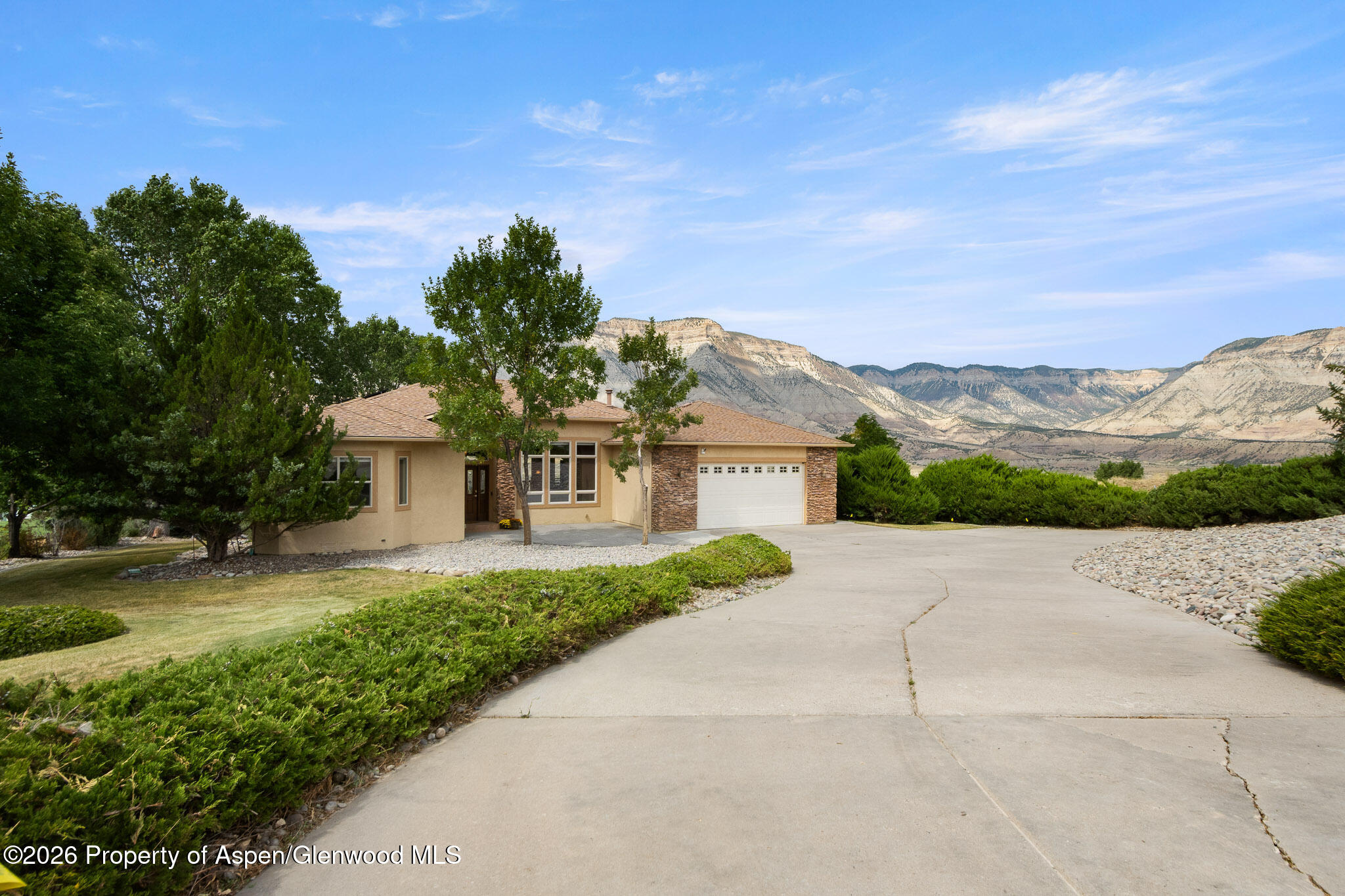 31 Boulder Ridge Drive Property Photo 2