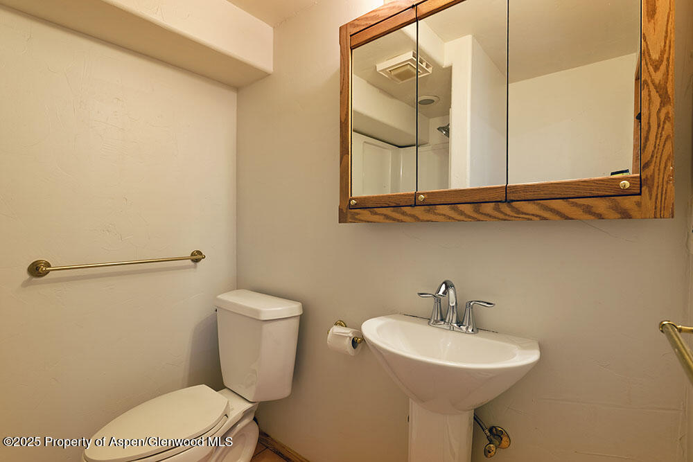 311 Midland Avenue Property Photo 5
