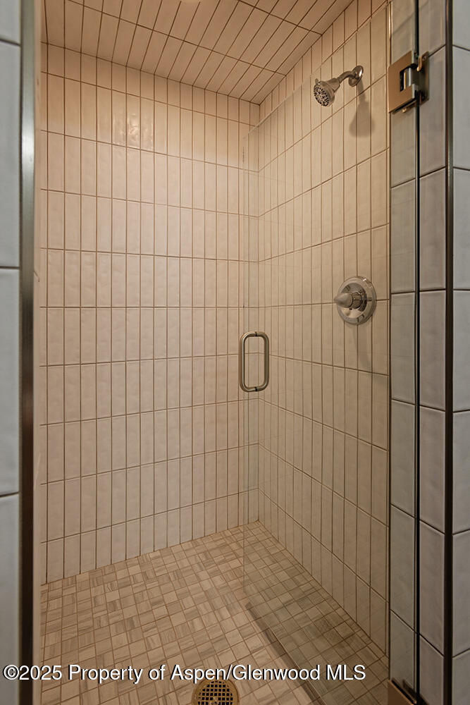 311 Midland Avenue Property Photo 10