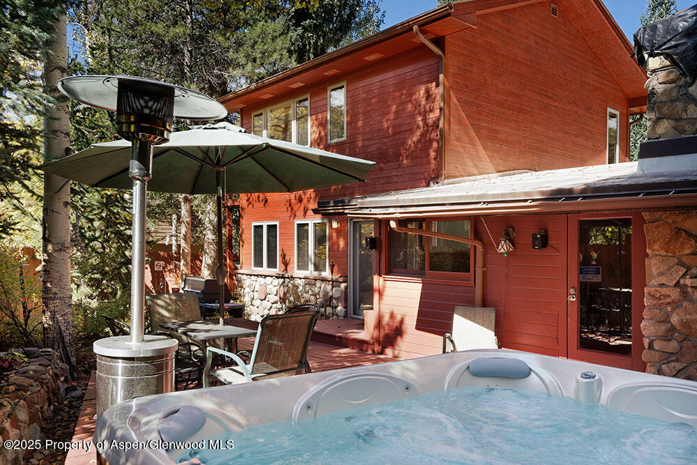 311 Midland Avenue Property Photo 28