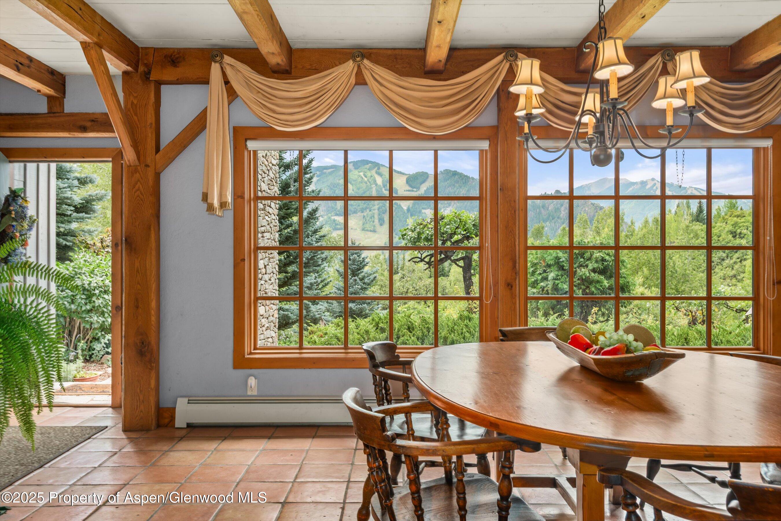 927 Red Mountain Road Property Photo 3