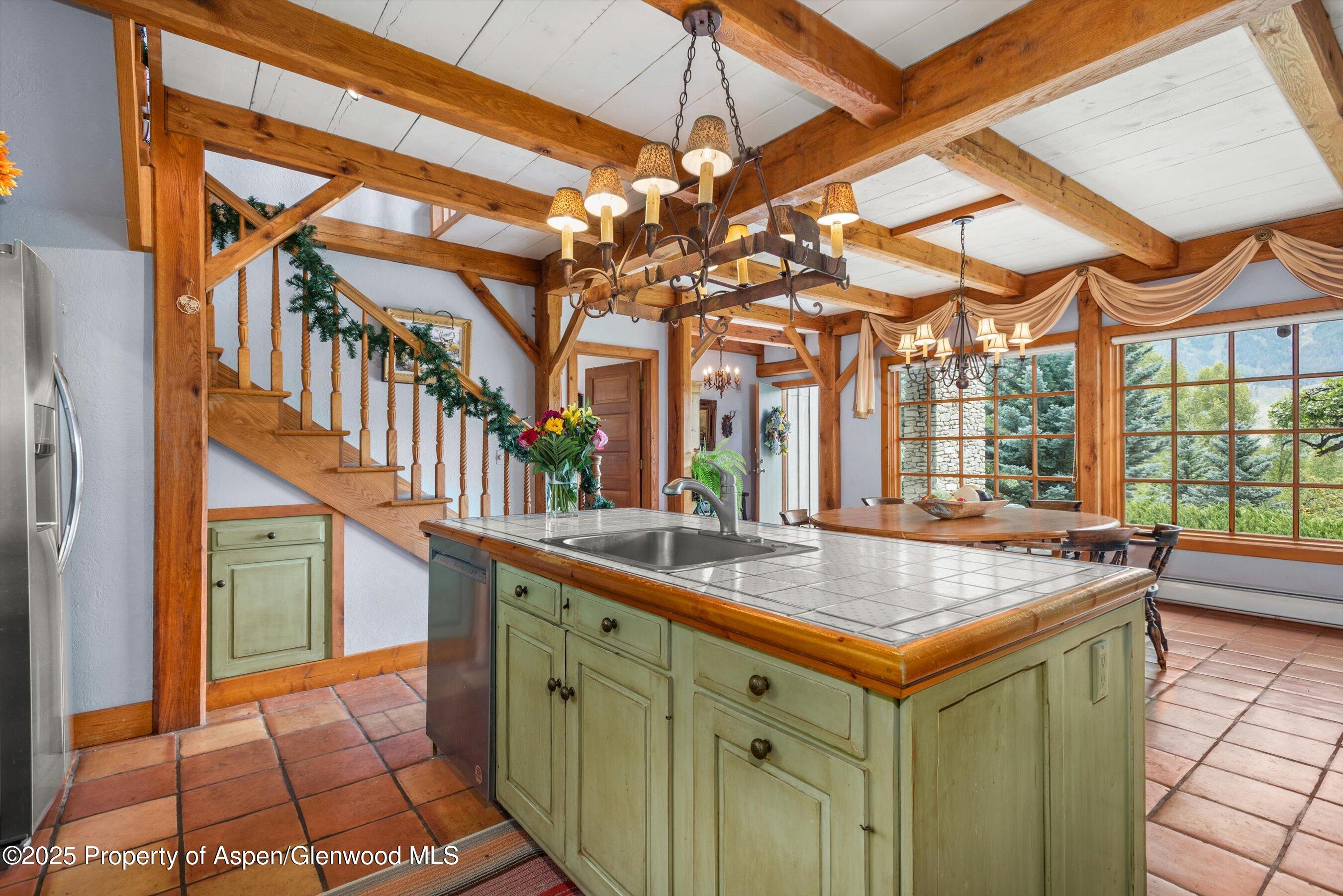 927 Red Mountain Road Property Photo 10