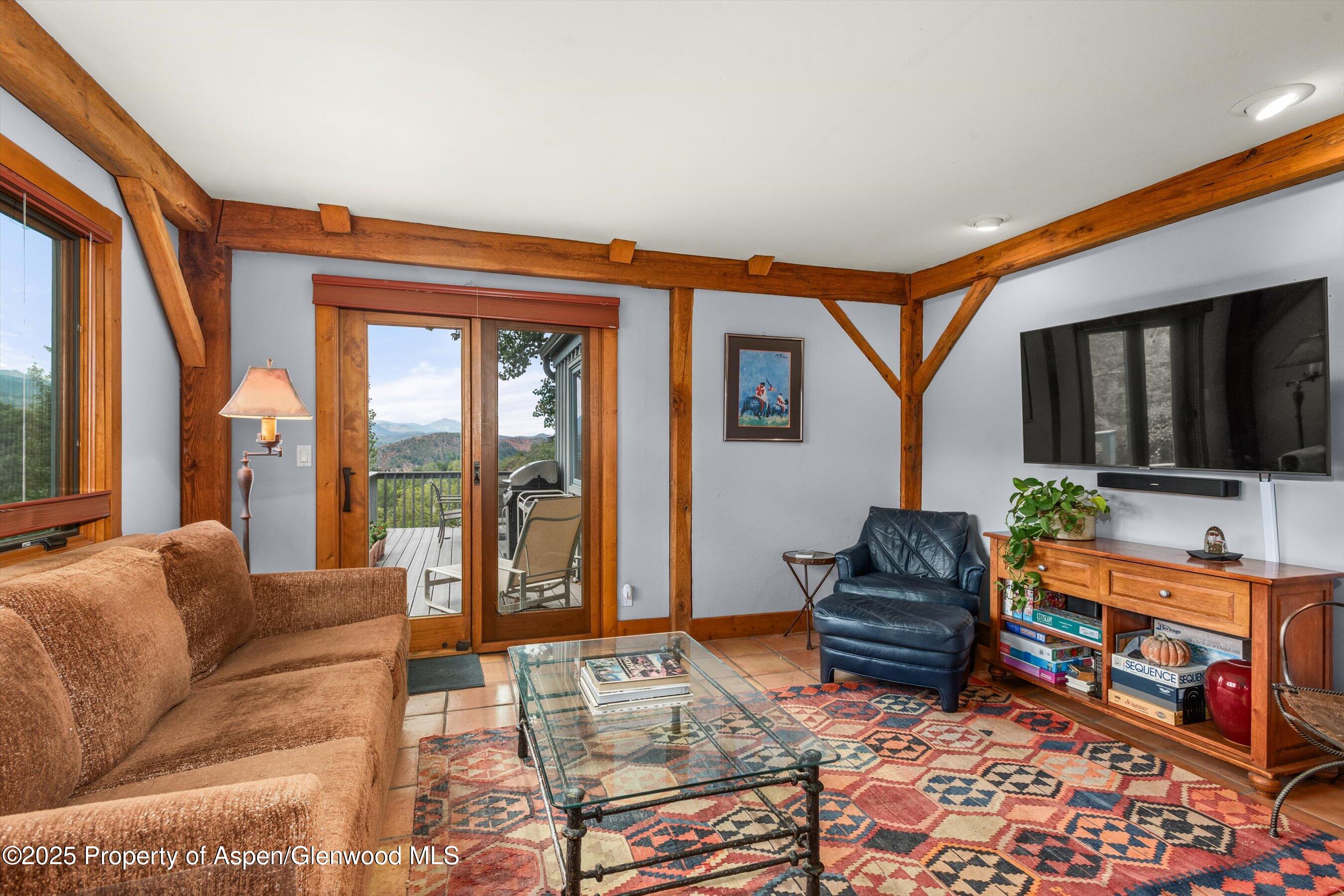 927 Red Mountain Road Property Photo 11