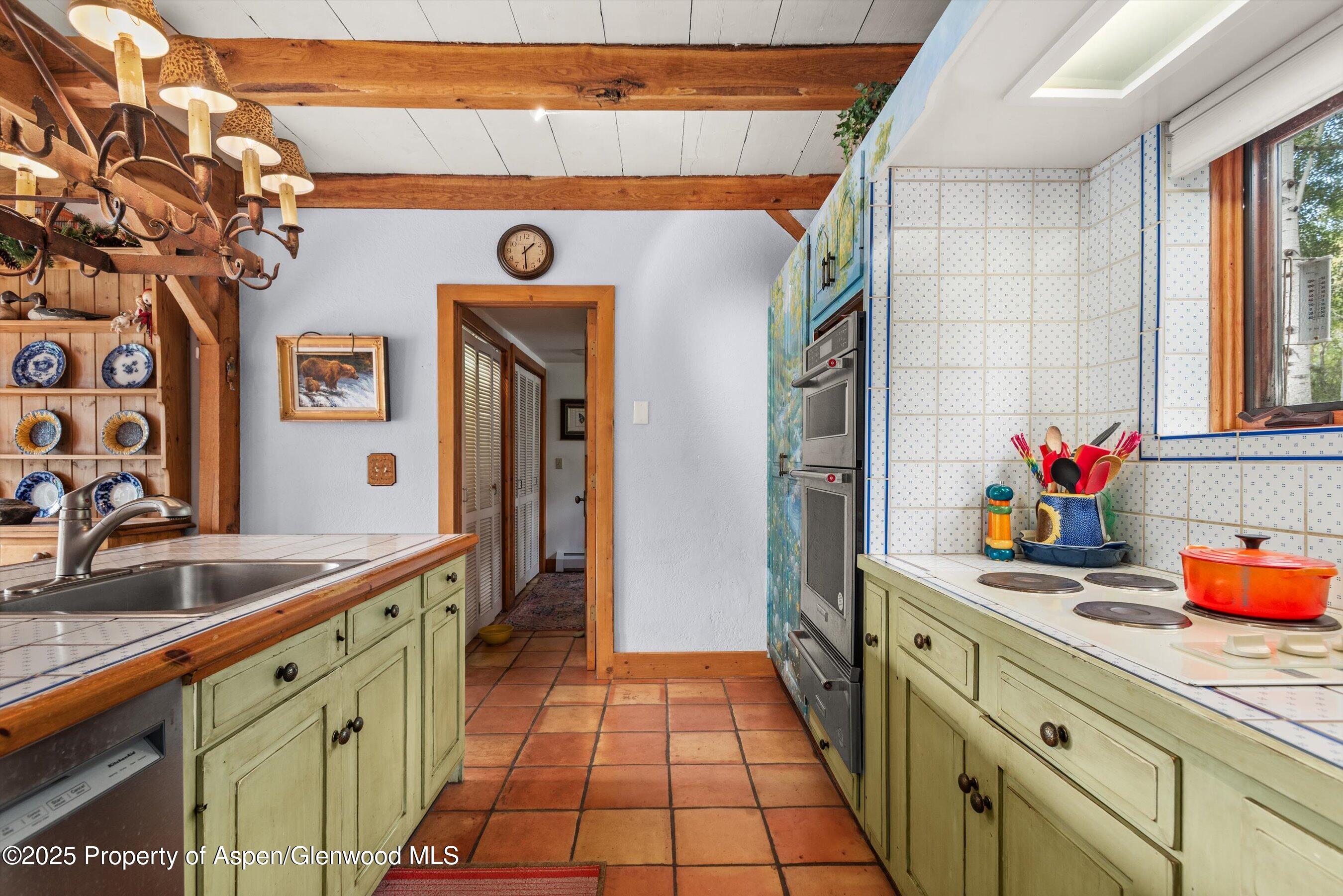 927 Red Mountain Road Property Photo 15