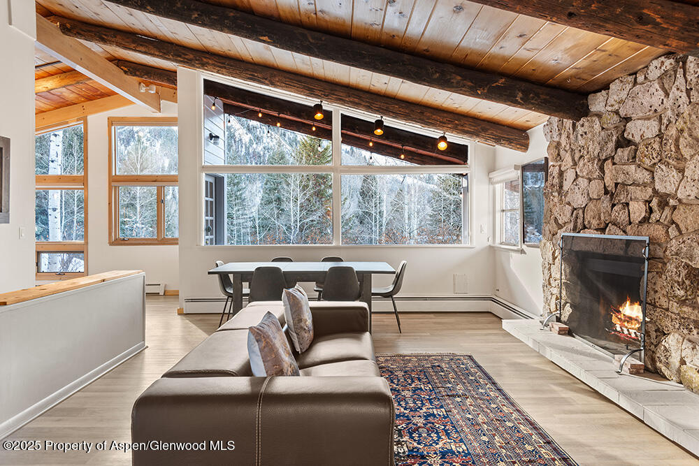 1215 Riverside Drive Property Photo 8