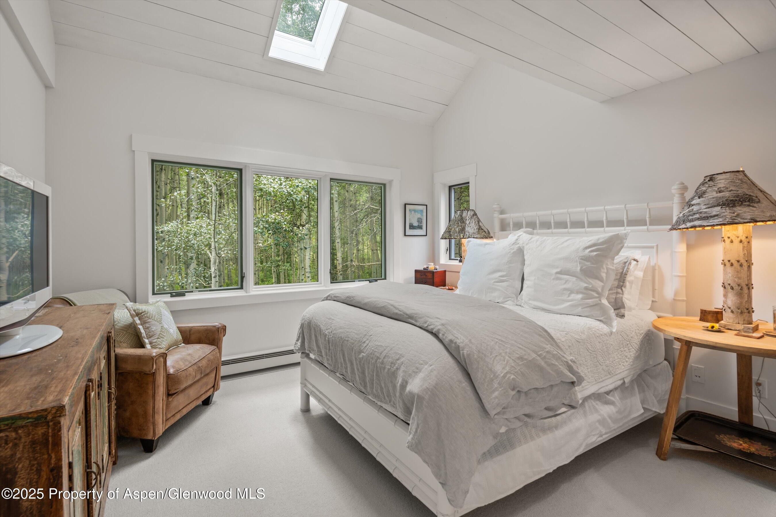 9555 Castle Creek Road Property Photo 29