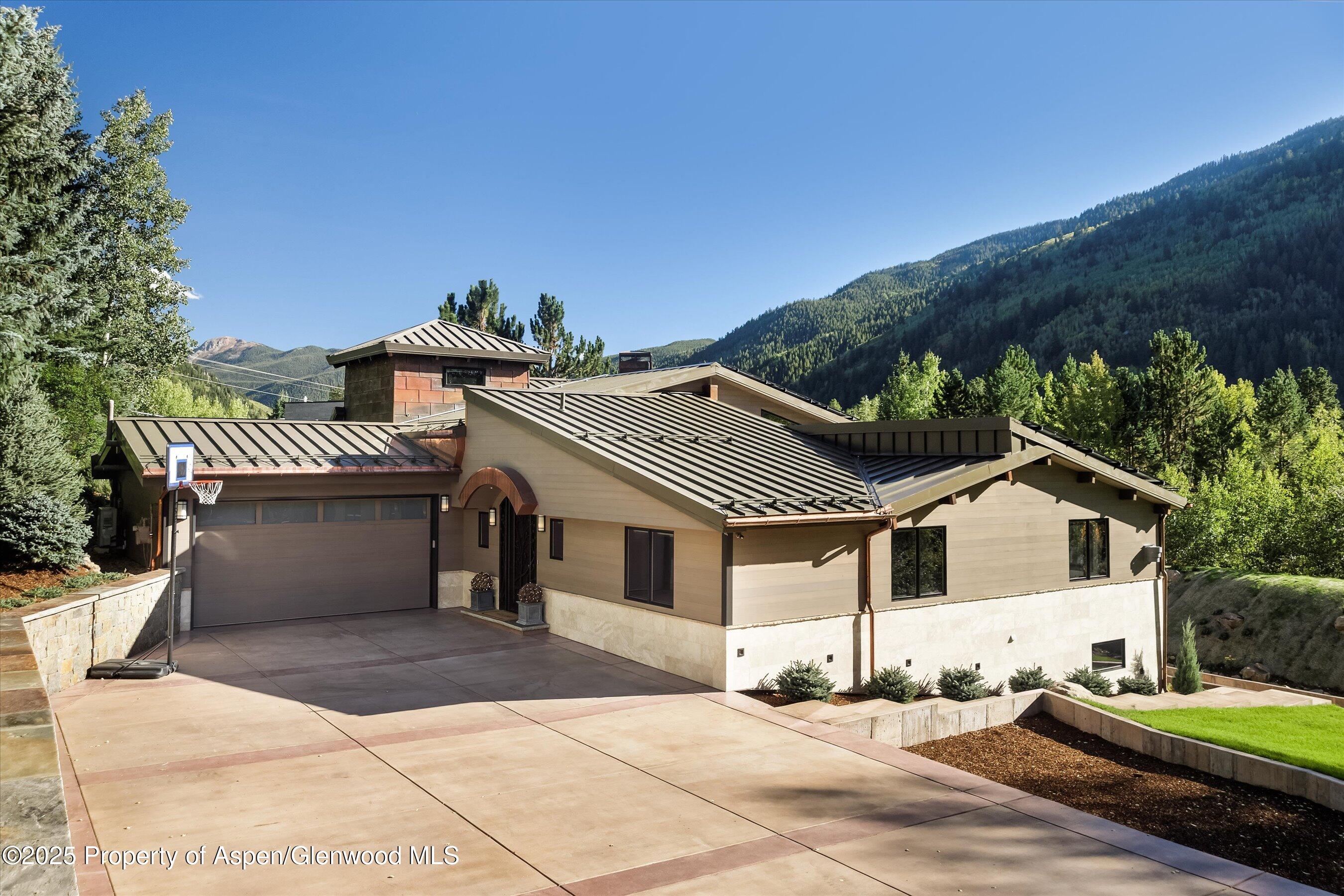 39 Roaring Fork Drive Property Photo 33