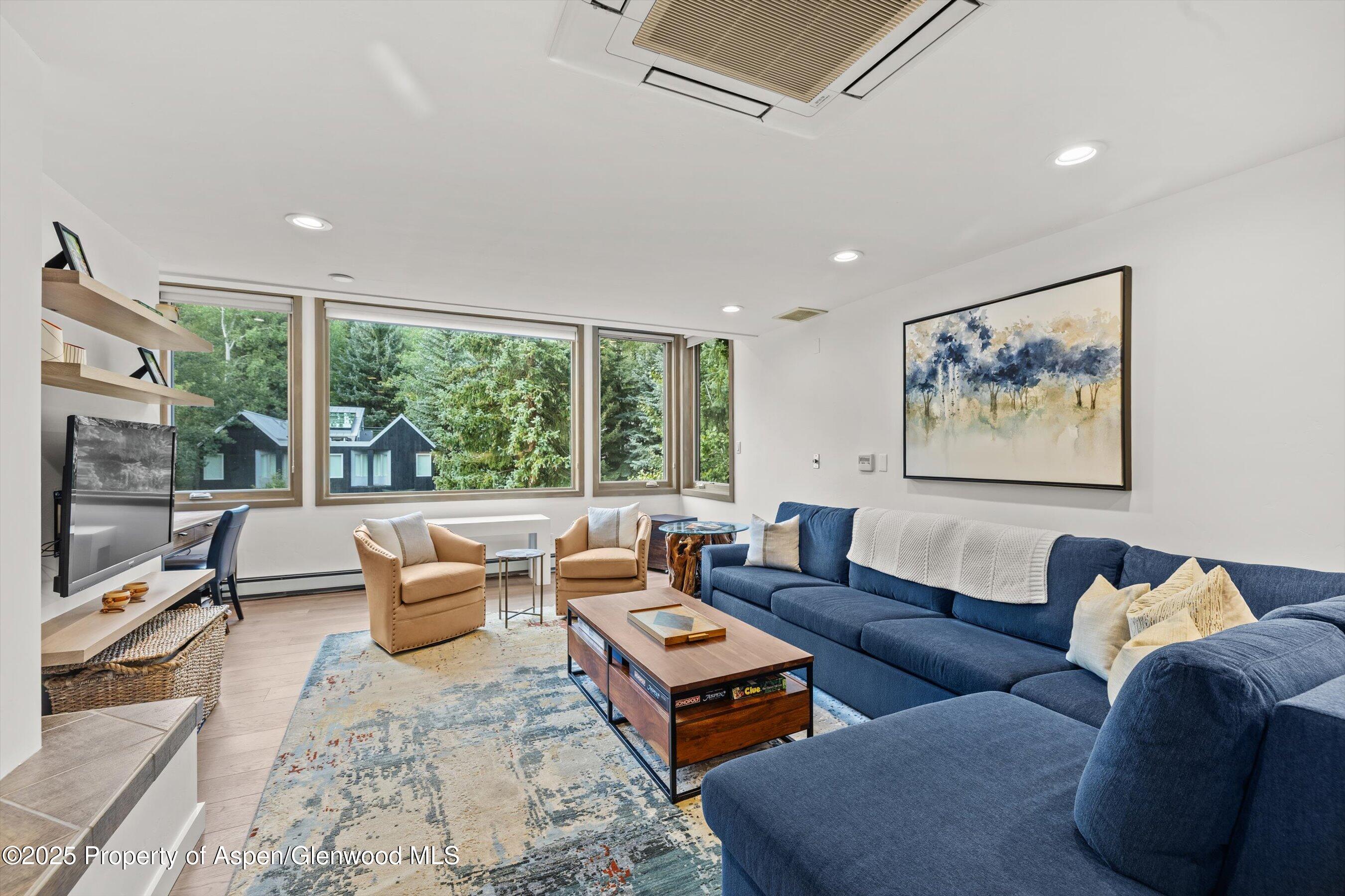 926 Waters Avenue 301 Property Photo 2