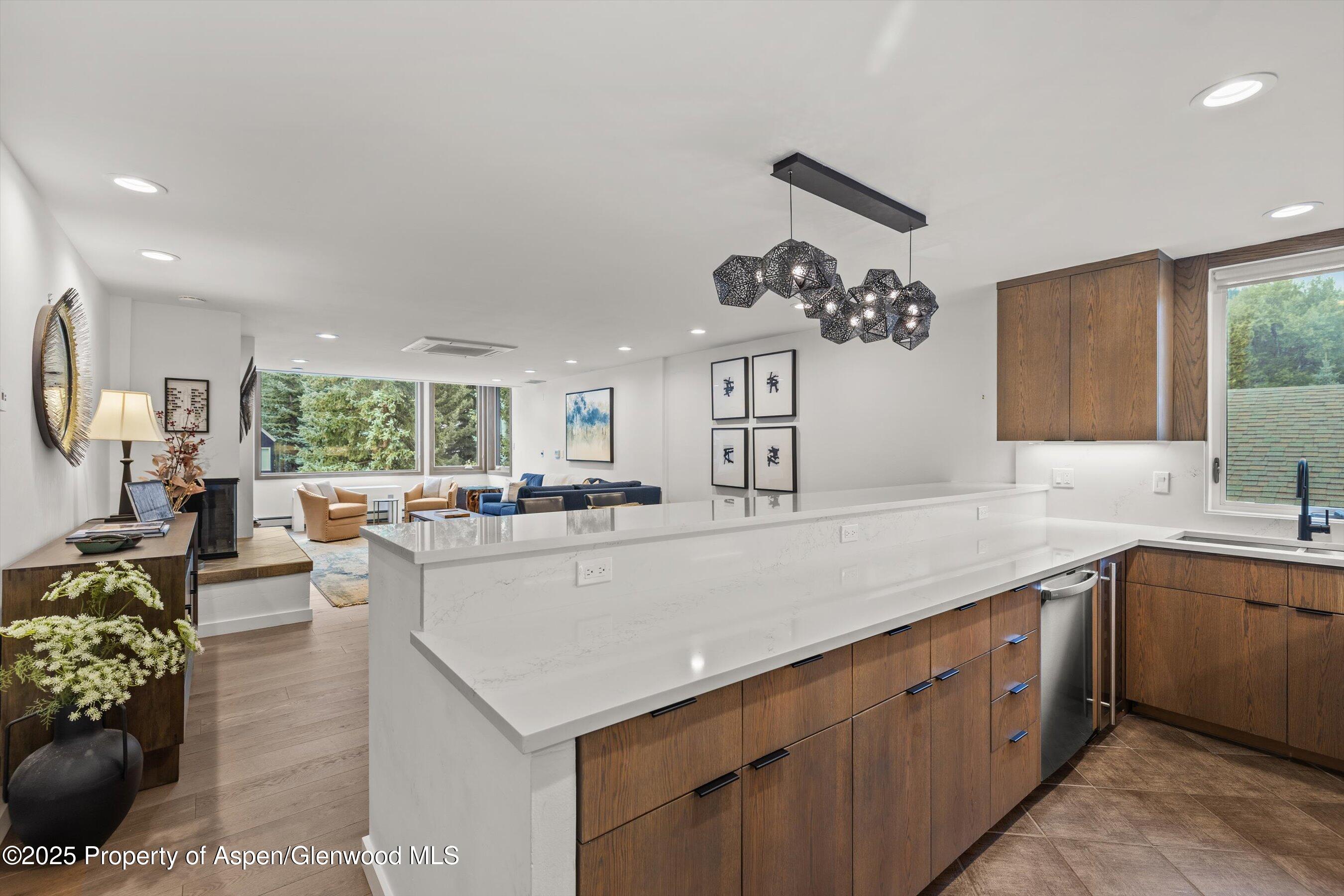 926 Waters Avenue 301 Property Photo 6